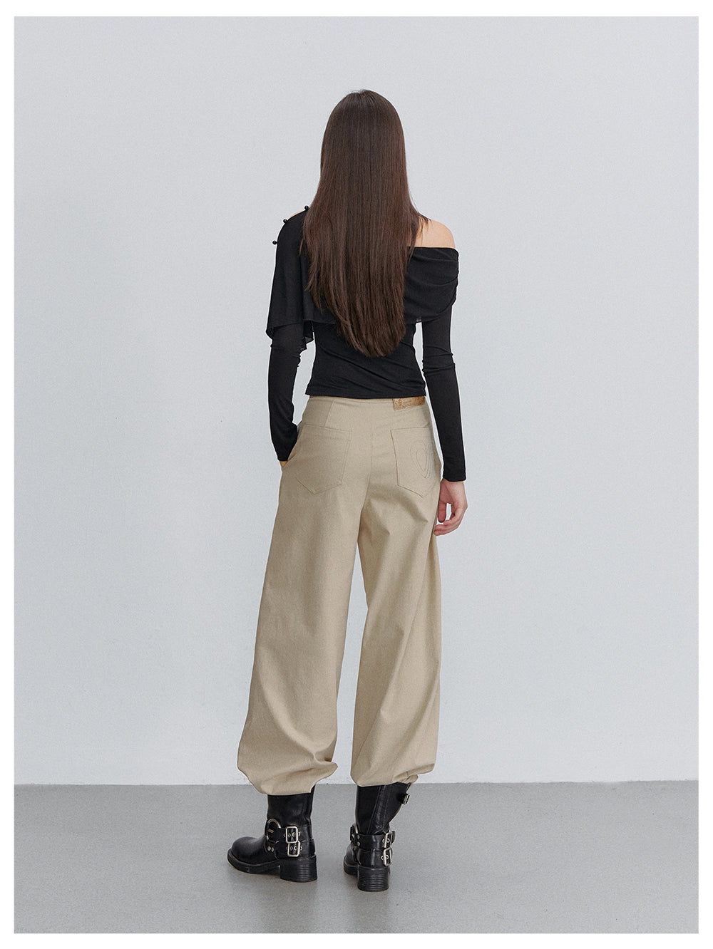 VIA PITTI VIACP6234 Heart-Button Pleated Trousers