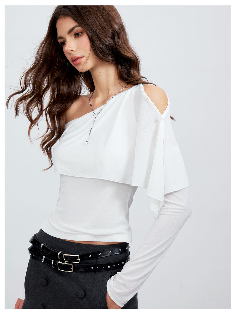 VIA PITTI VIACT6232 Asymmetric Button Capelet Top