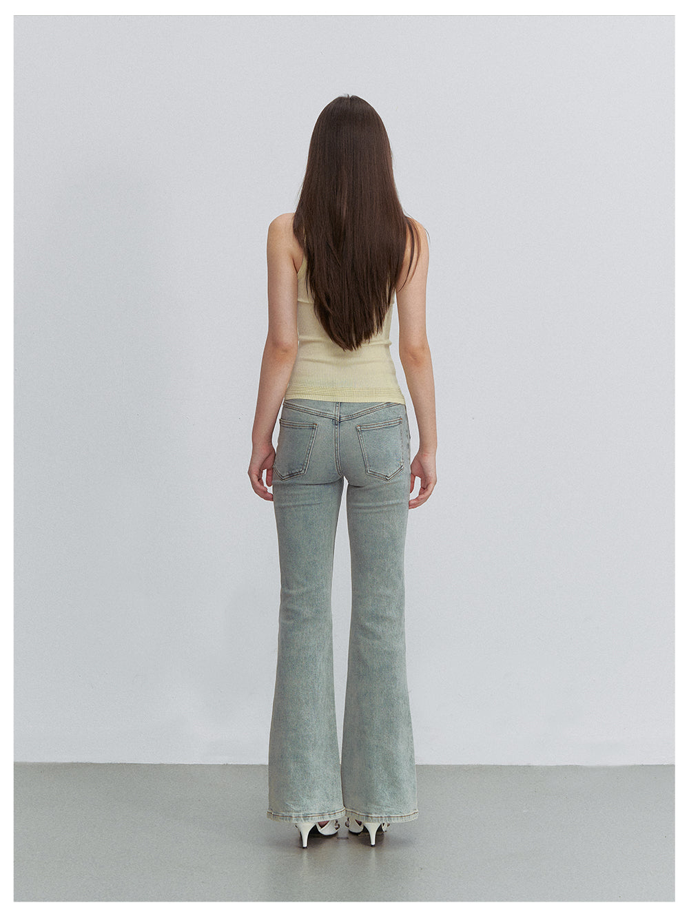 VIA PITTI VIACP6255 Heart-Button Fitted Flared Jeans