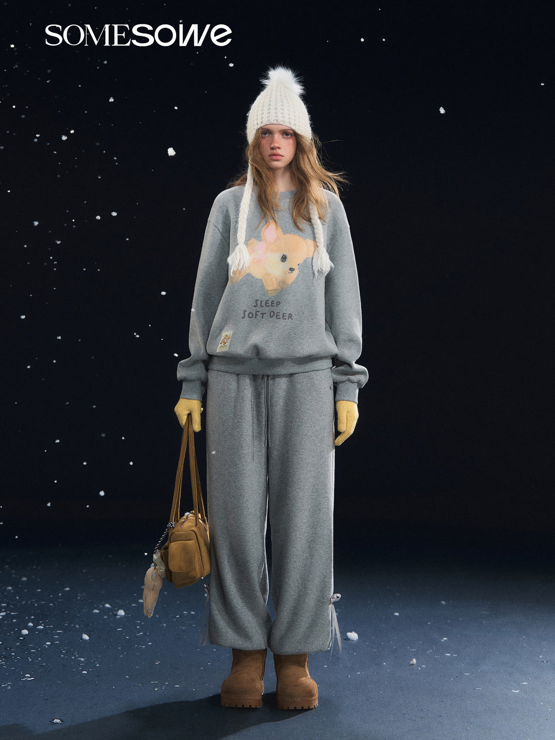 SOMESOWE S2508317 Little deer velvet round neck long sleeved sweatshirt