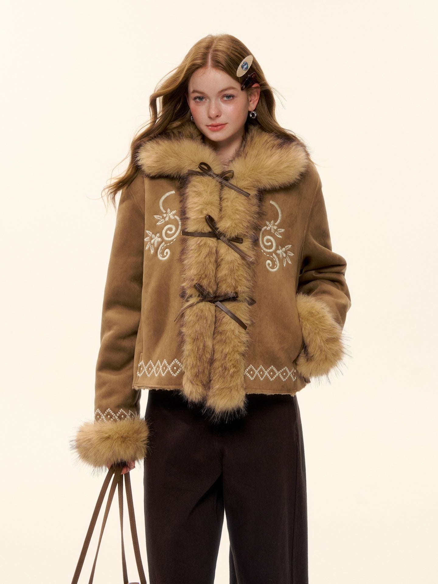 AsGony ASG25623 Coarse thread embroidery strap fur integrated jacket