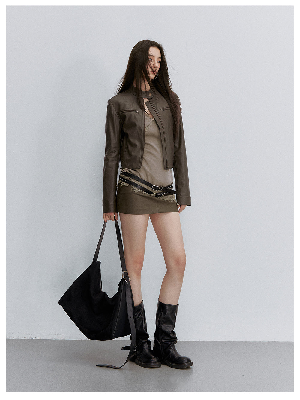 VIA PITTI VIACC6249 Stand-Collar Fitted Cropped Leather Jacket