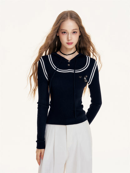 16DEWS 16D25410 Brooch design contrasting hooded knit sweater