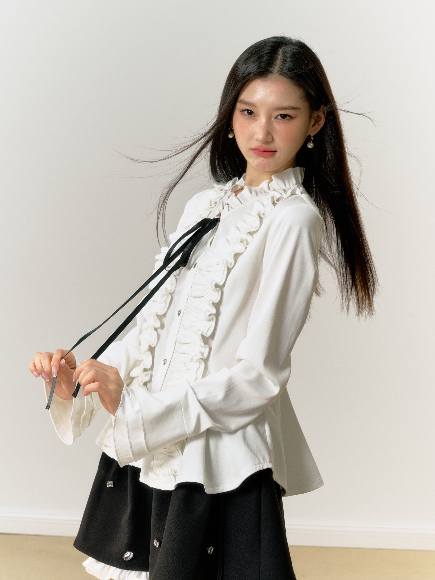 Lafreedom White Lace Bow Shirt