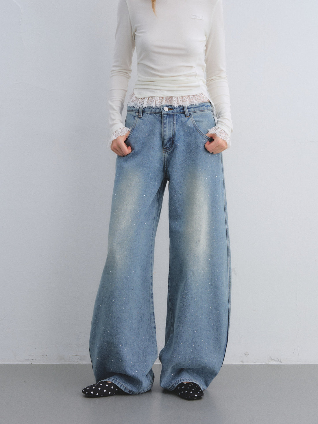 AsGony ASG25653 Hot stamping washed curved knife jeans