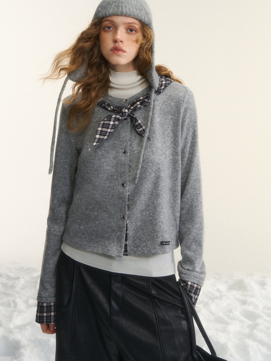 AsGony ASG25566 Wool plaid splicing tie sweater cardigan