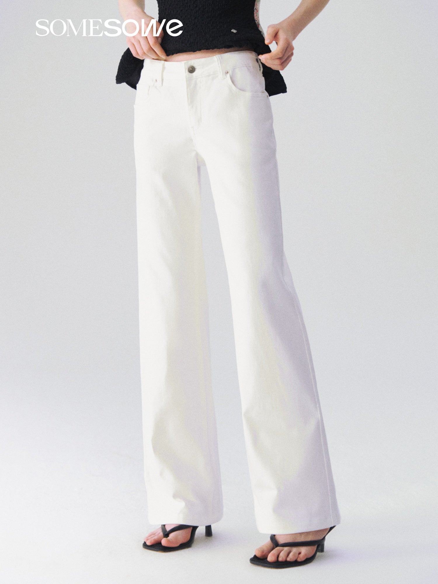 SOMESOWE S2609092 Elastic straight leg white jeans