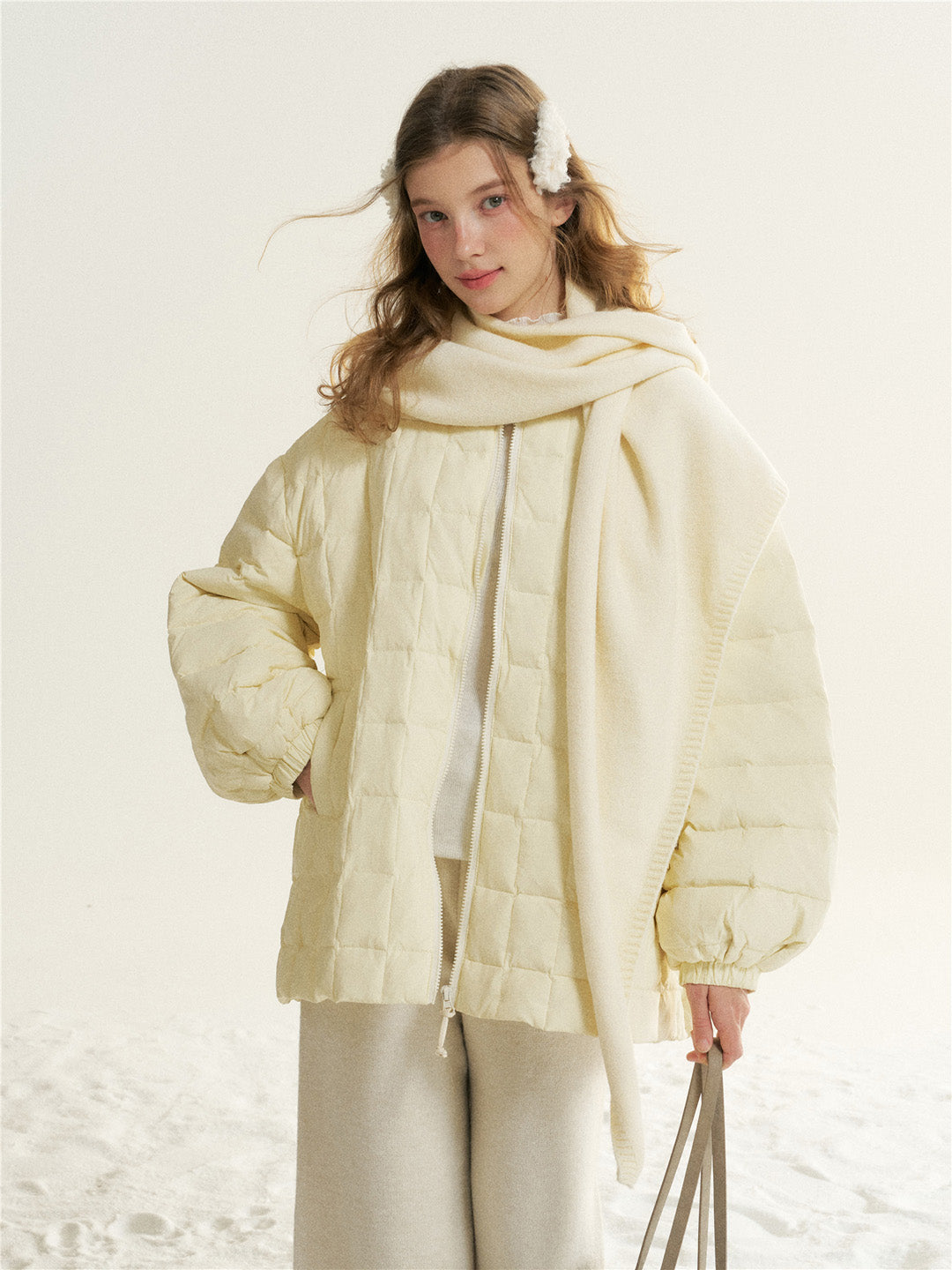 16DEWS 16D25533 White duck down mid length checkered down jacket