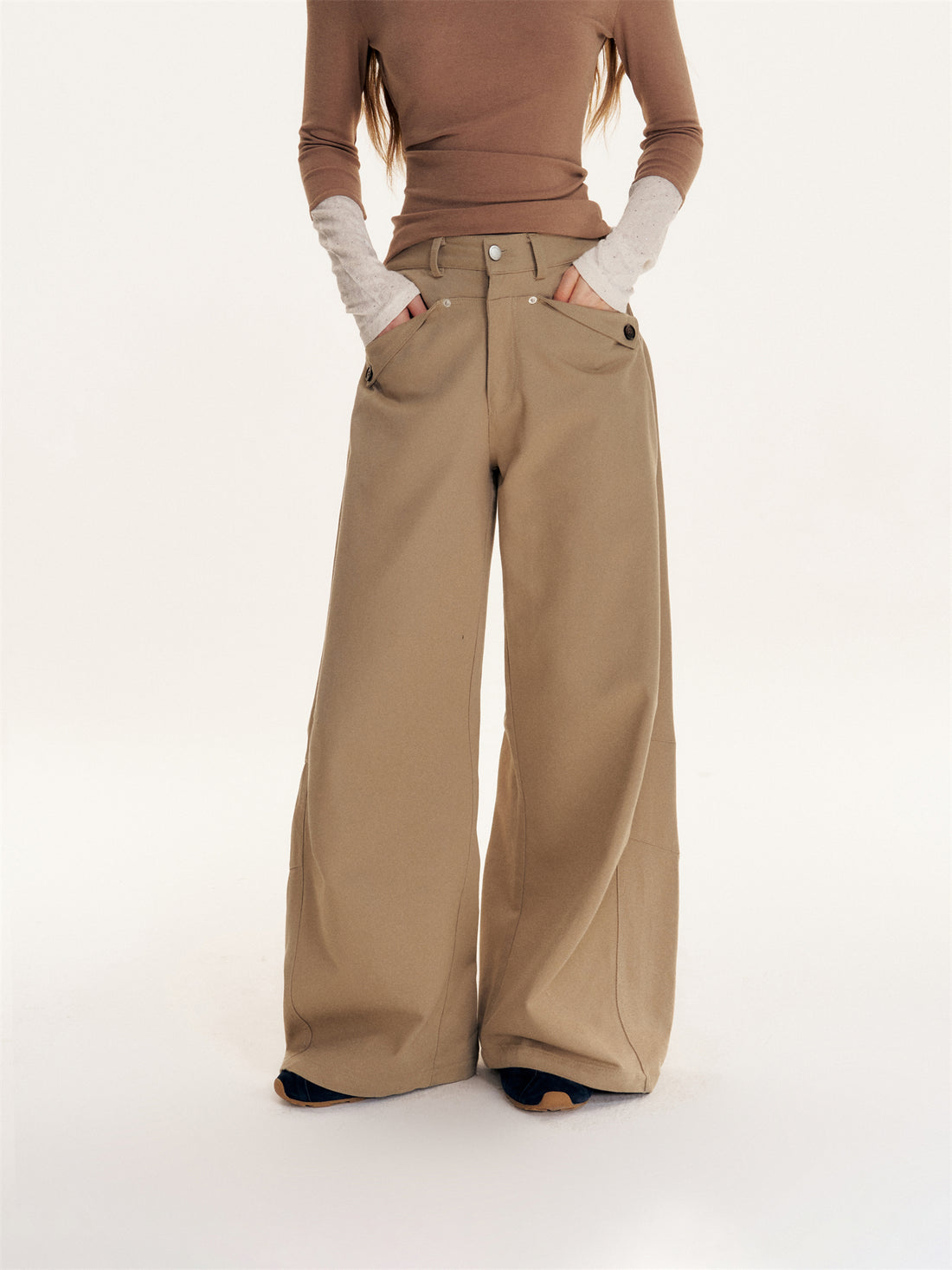 16DEWS 16D25436 Loose hanging curved knife work pants