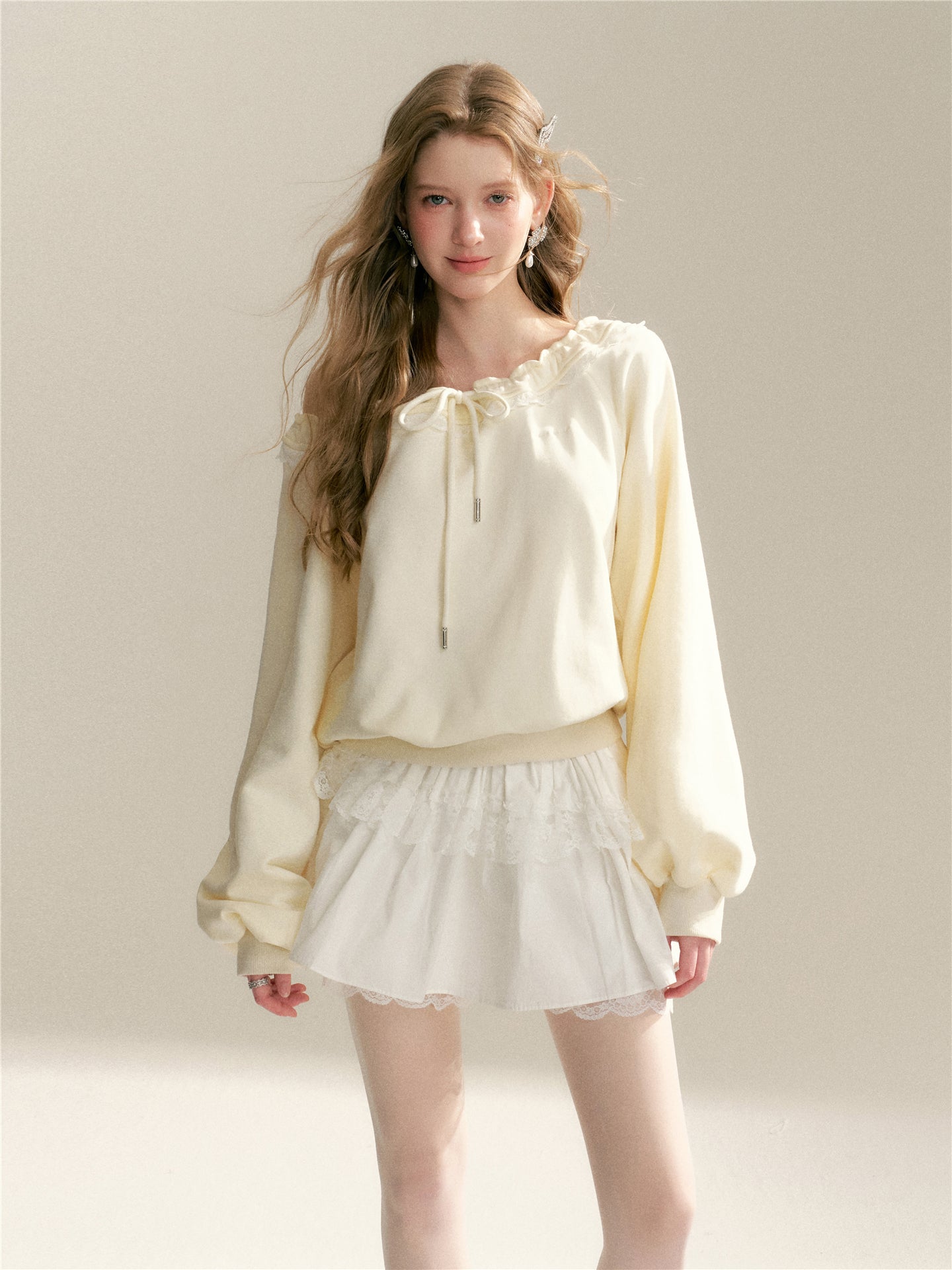 16DEWS 16D26043 Lace patchwork loose hoodie