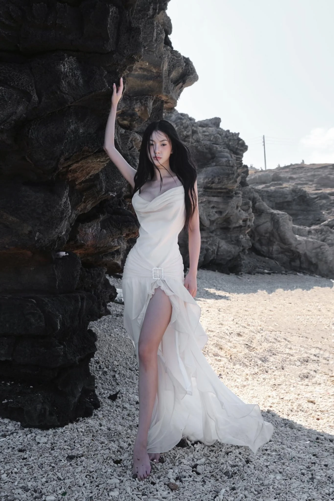 IN-STOCK ONONMADE Calla Lily Midi Dress