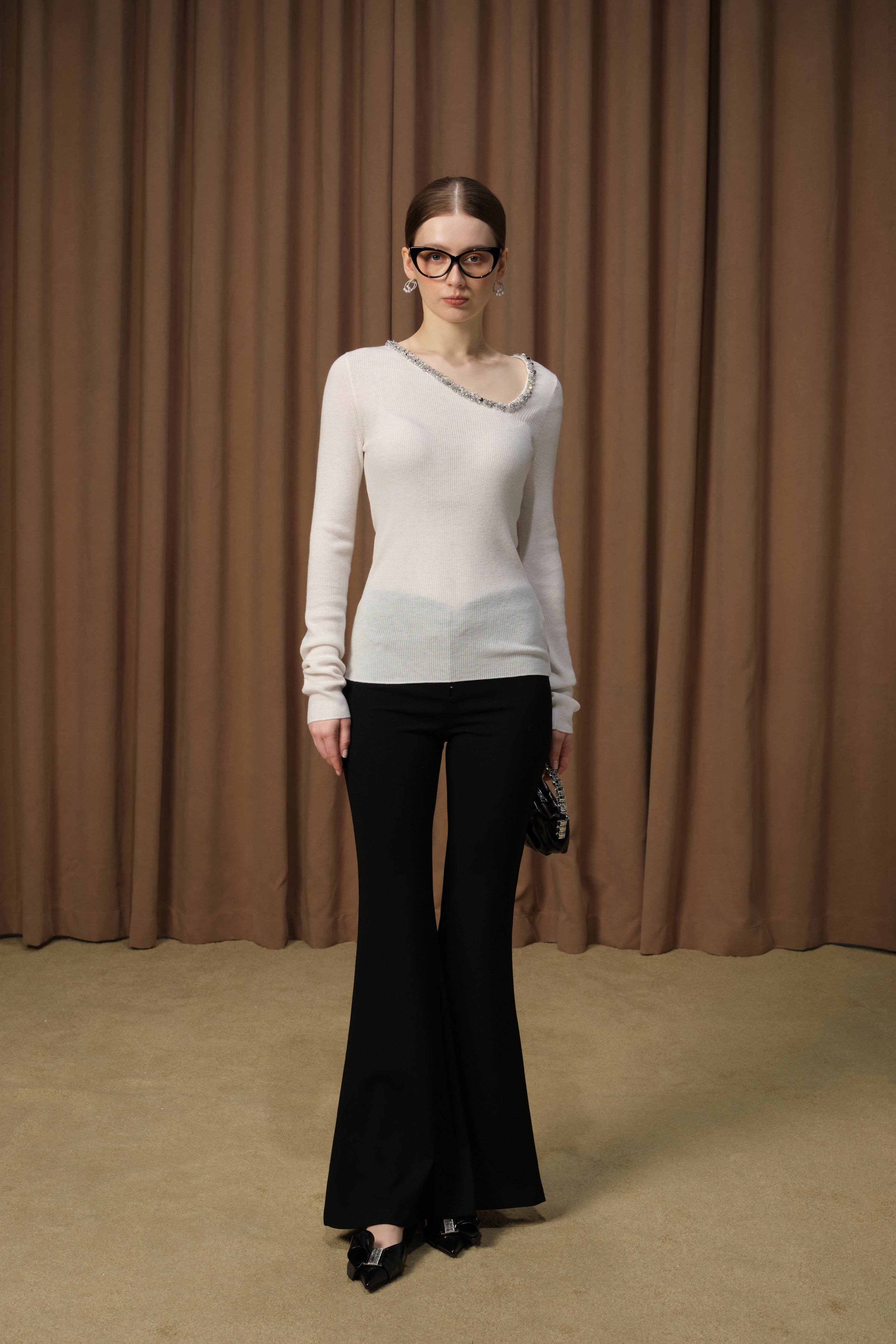 DIANA VEVINA D42W05YL663W / D42W05YL663L / D42W05YL663R bottoming shirt