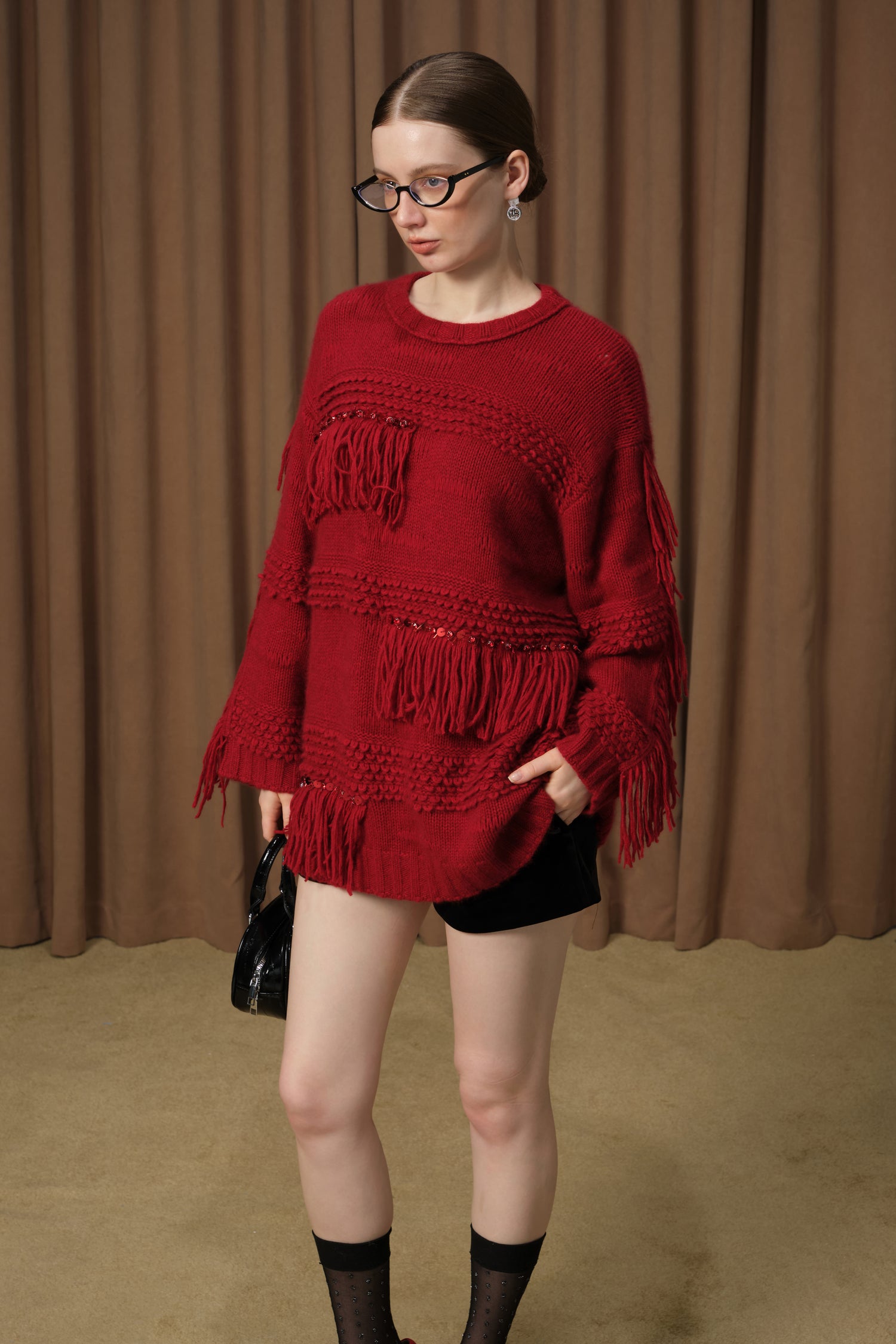 DIANA VEVINA D42W06ZY267A red tassel pullover sweater