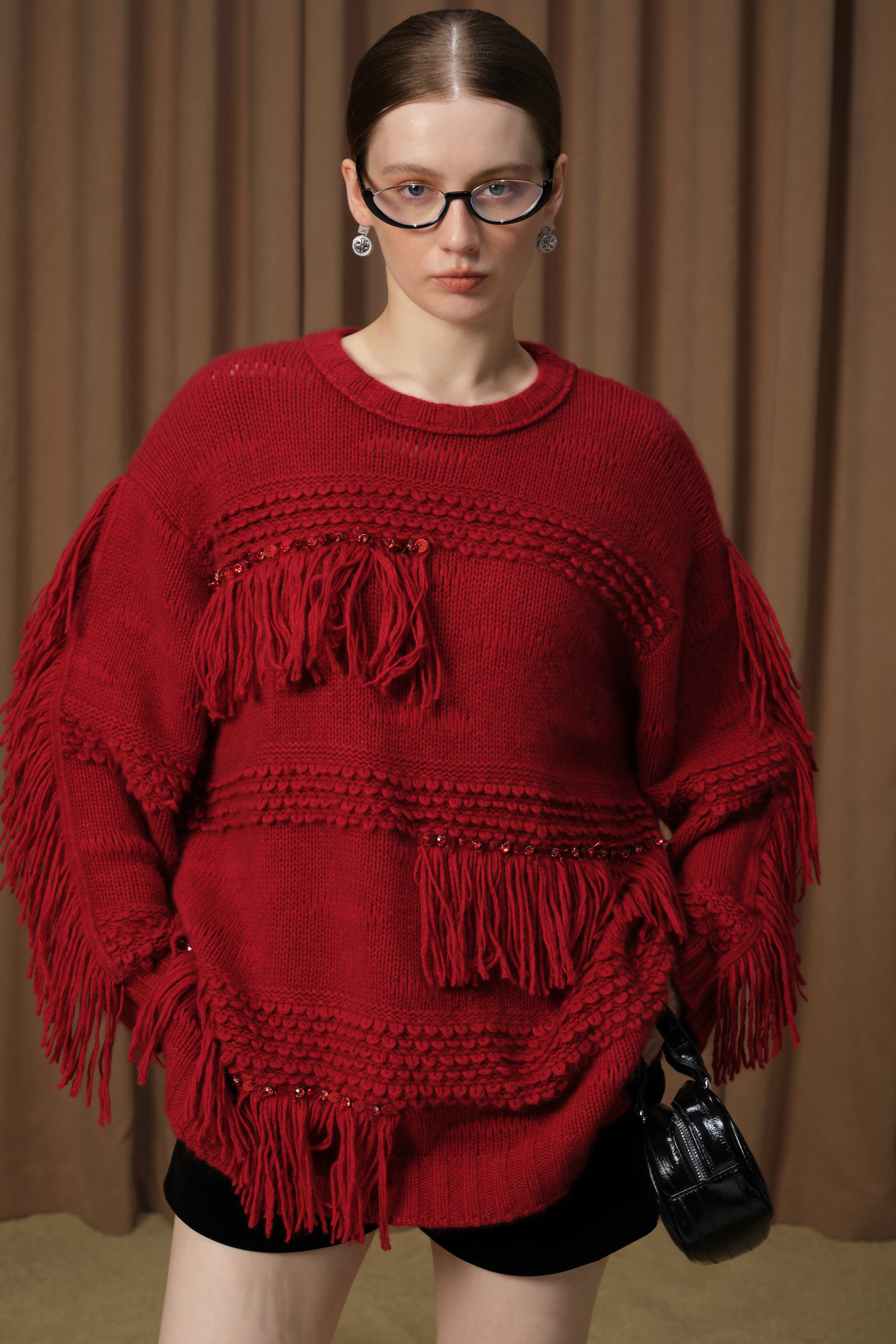 DIANA VEVINA D42W06ZY267A red tassel pullover sweater