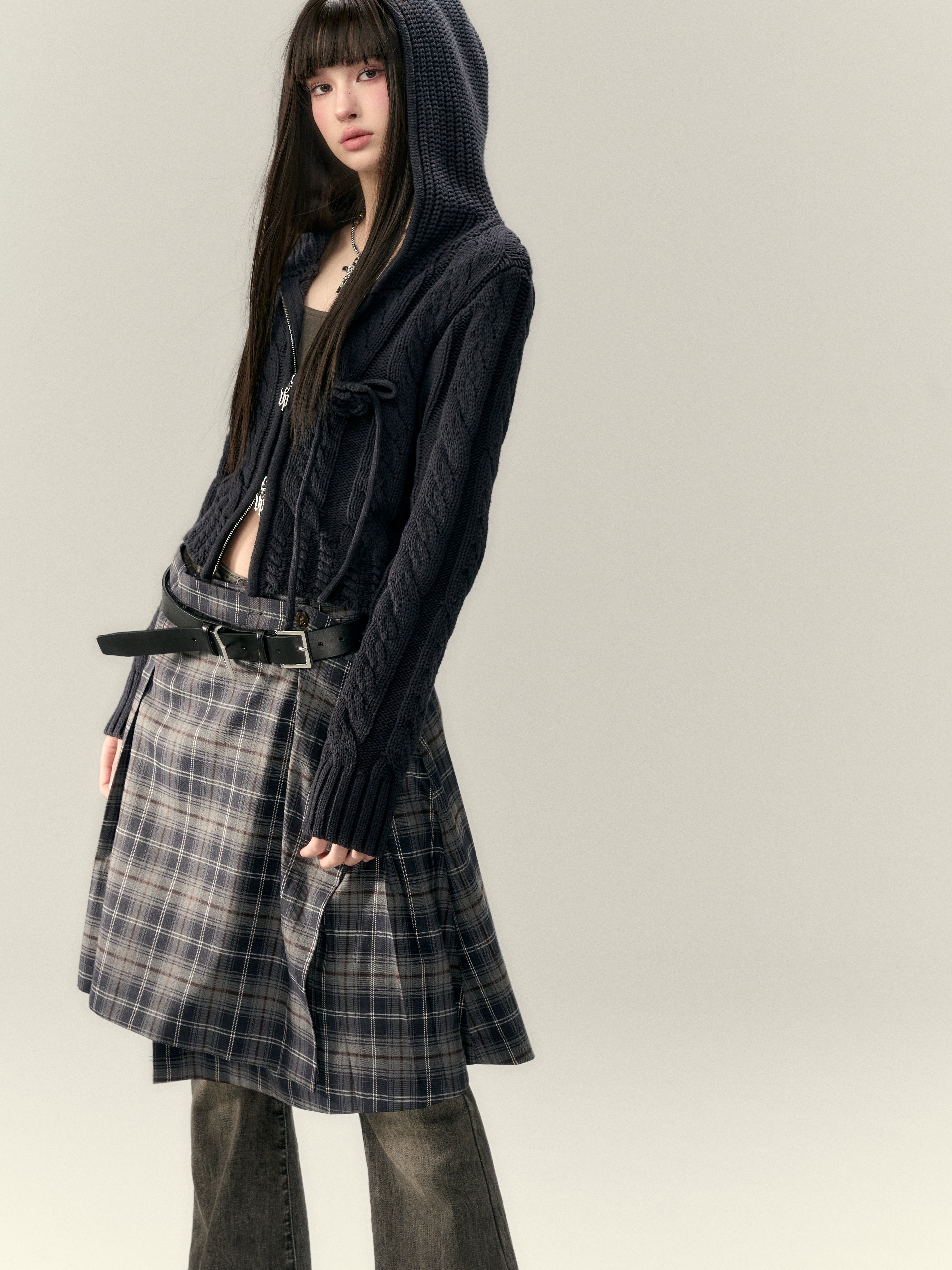 VIA PITTI V25AS010 Irregular plaid skirt