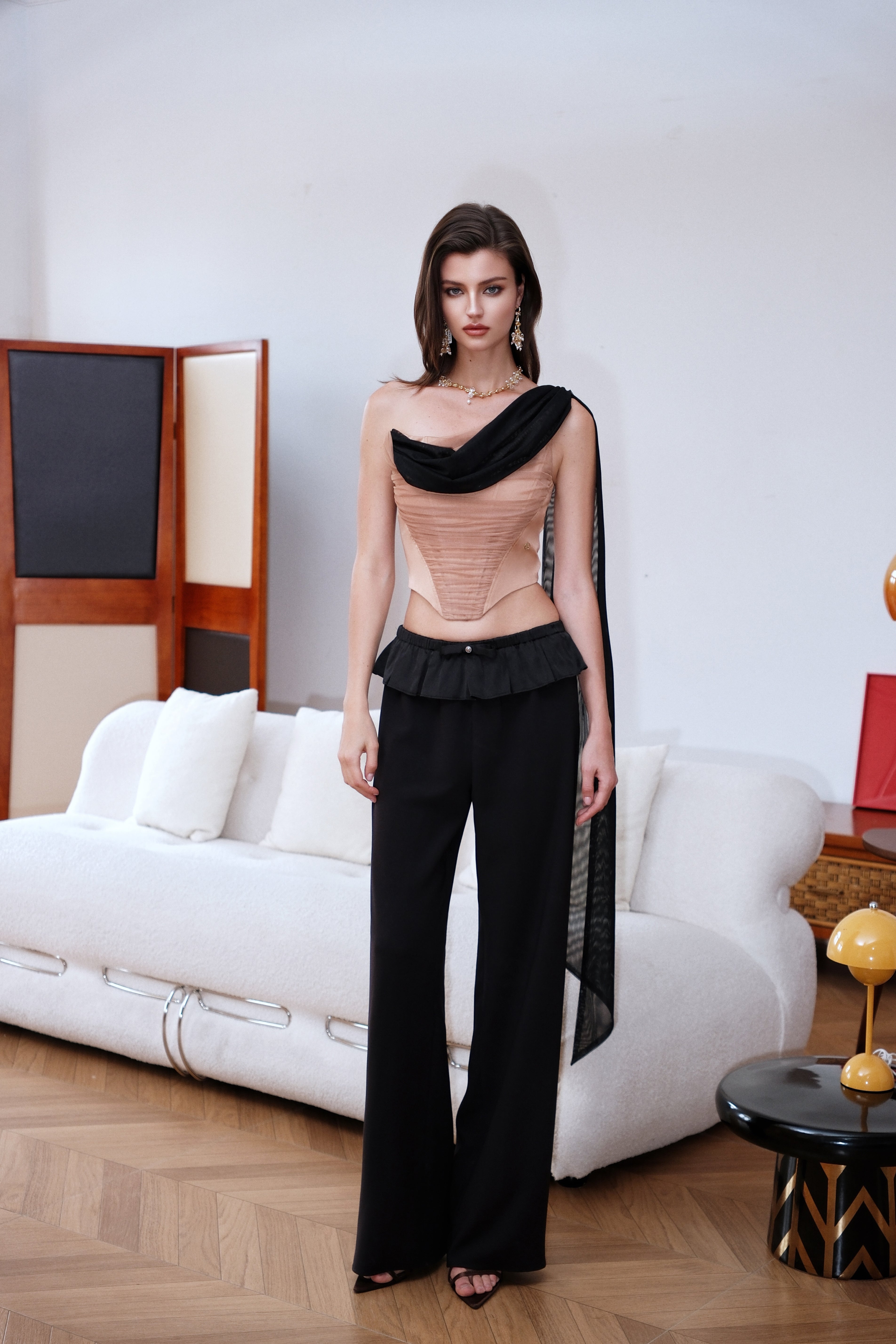 SHEERLUCK SLDD25202 Drifting collar fishbone short top (2color)