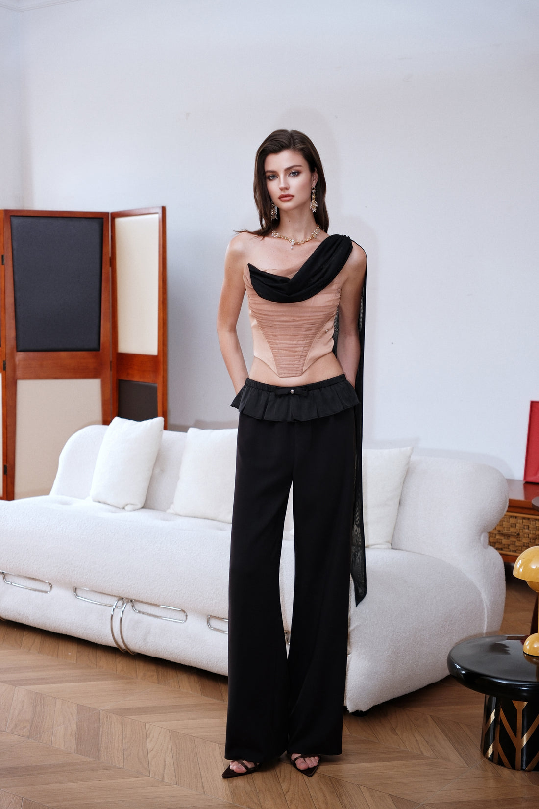 SHEERLUCK SLKZ25201 Bow hanging slim fit pants (2color)