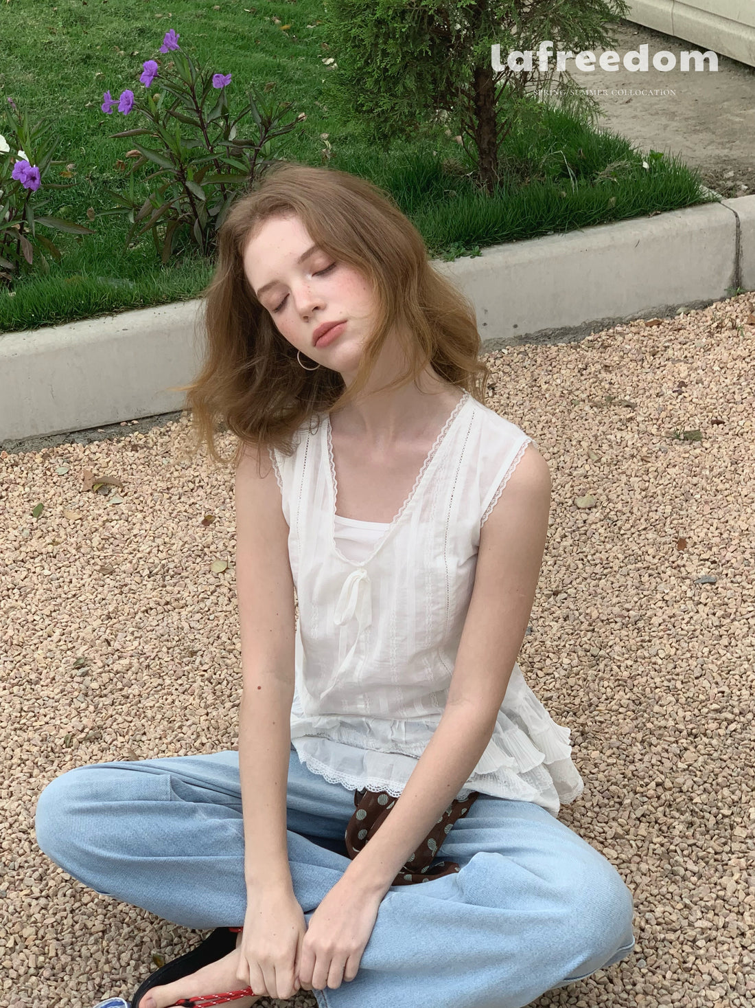 Lafreedom LAF350405 Lace sleeveless vest top