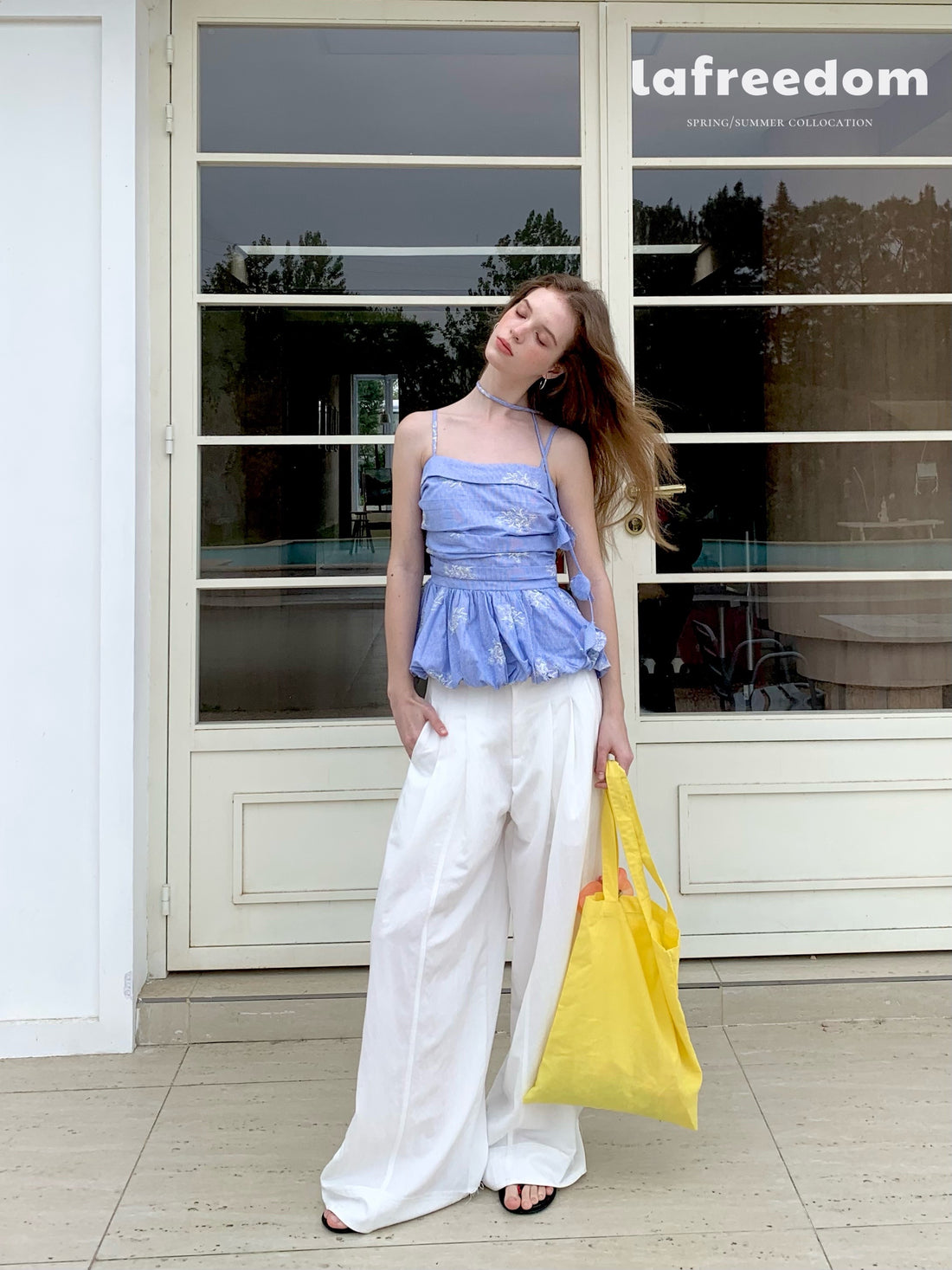 Lafreedom LAF350412 Camisole flower bud top (2color)