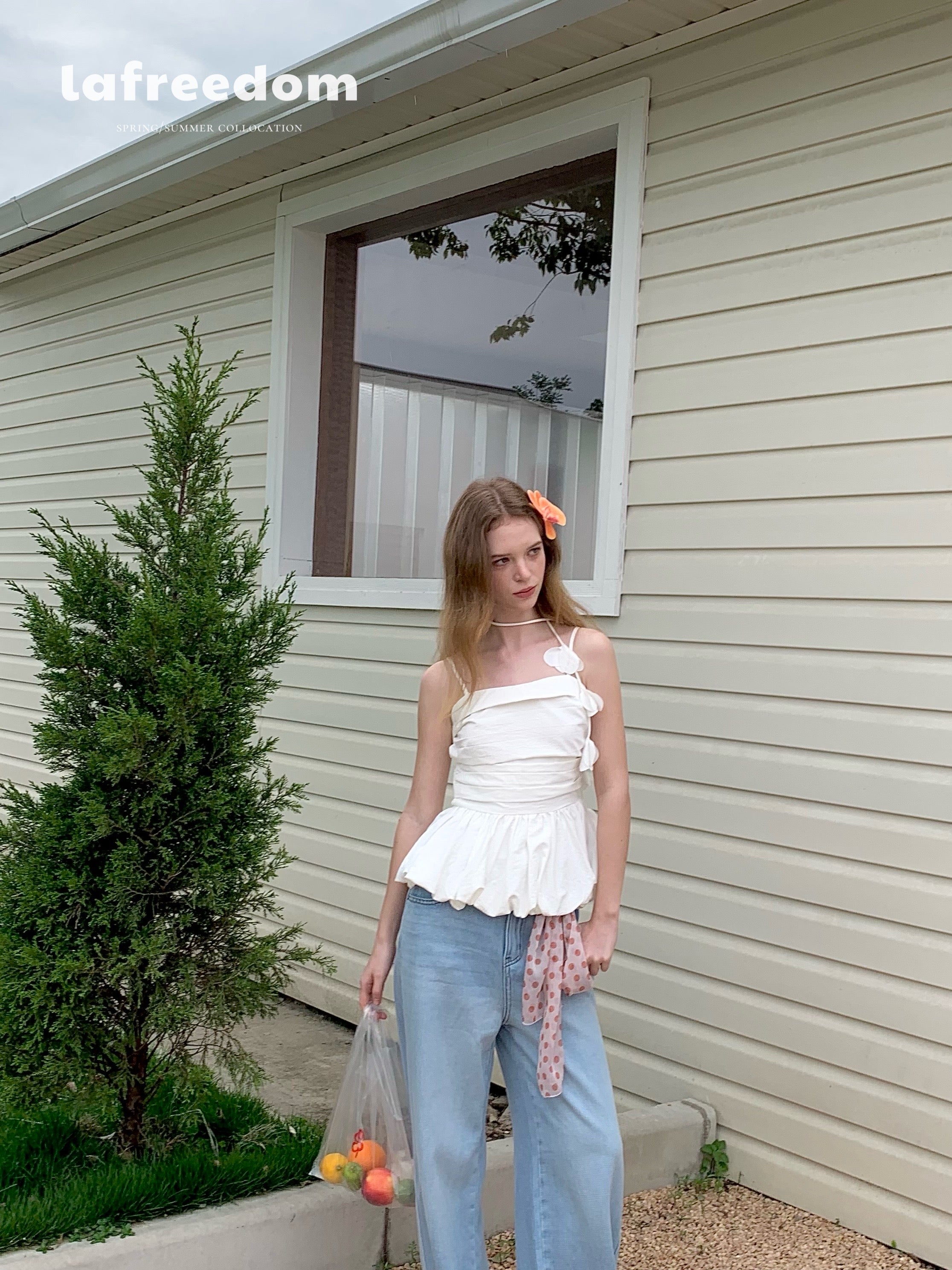 Lafreedom LAF350412 Camisole flower bud top (2color)
