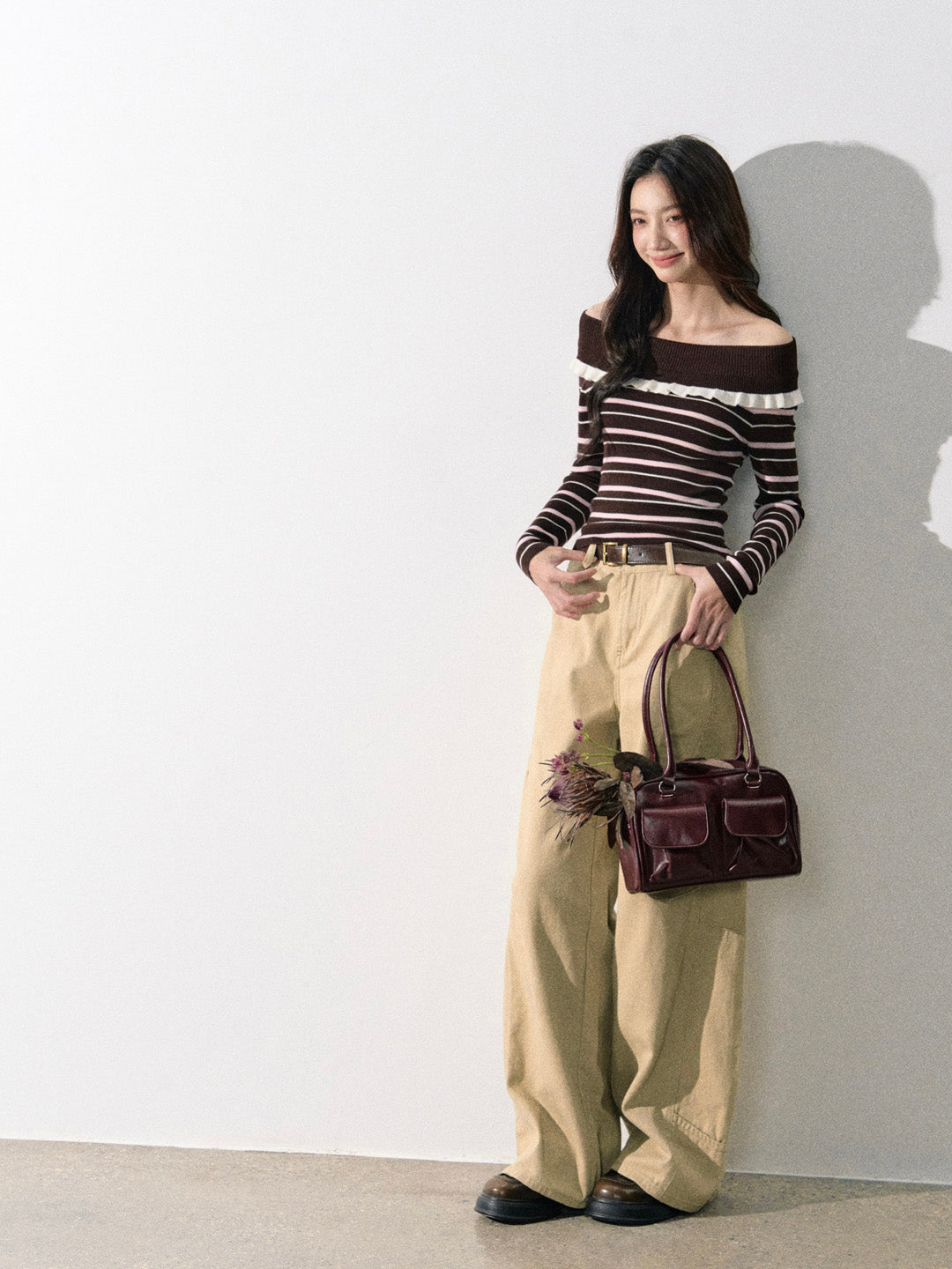 Lafreedom LAF350820&amp;LAF350821 Off shoulder round neck knitted top + pants set
