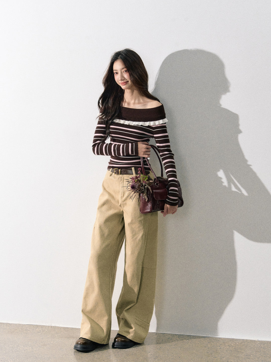 Lafreedom LAF350820&amp;LAF350821 Off shoulder round neck knitted top + pants set