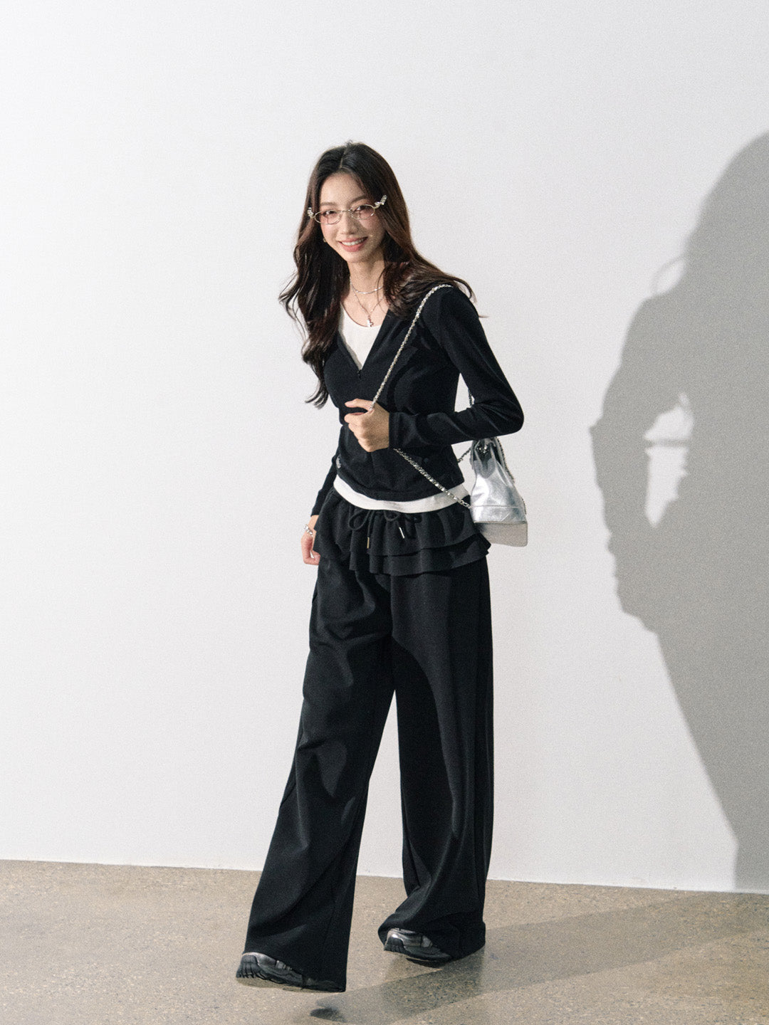 Lafreedom LAF350810 Splicing lace hooded knit sweater