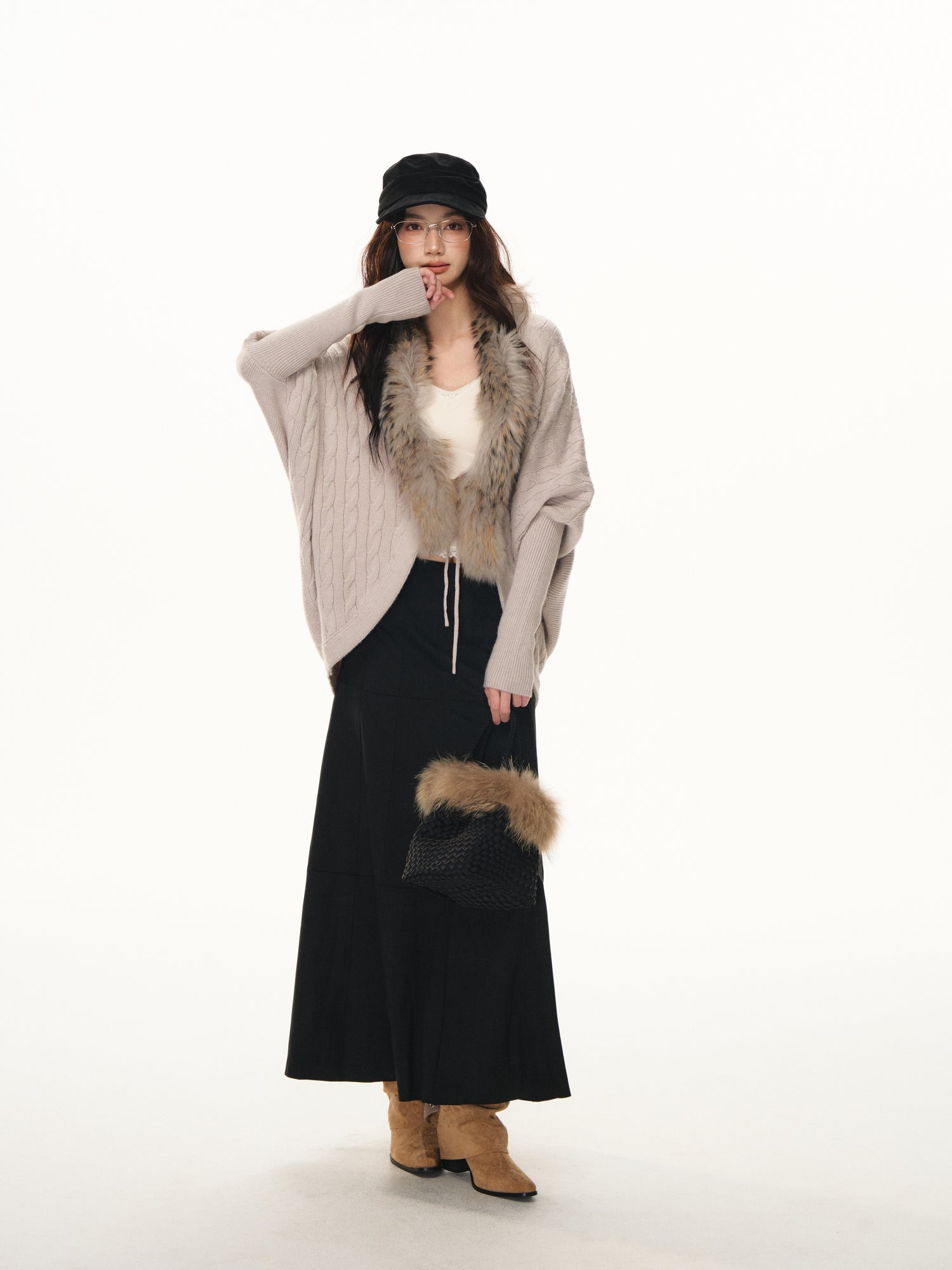 Lafreedom LAF351107 Lazy style patchwork fur collar bat sleeve knitted cardigan