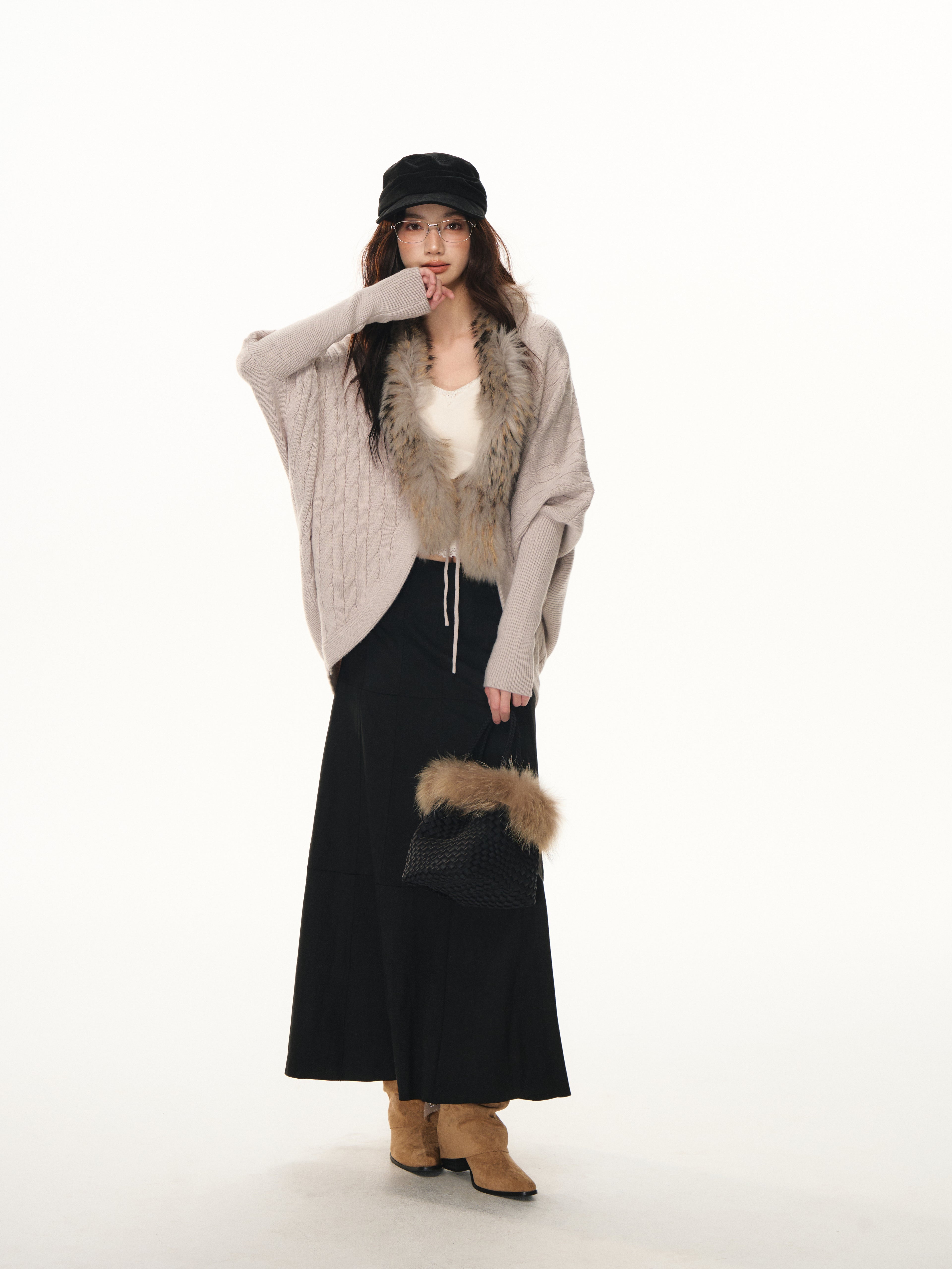 Lafreedom LAF351107 Lazy style patchwork fur collar bat sleeve knitted cardigan