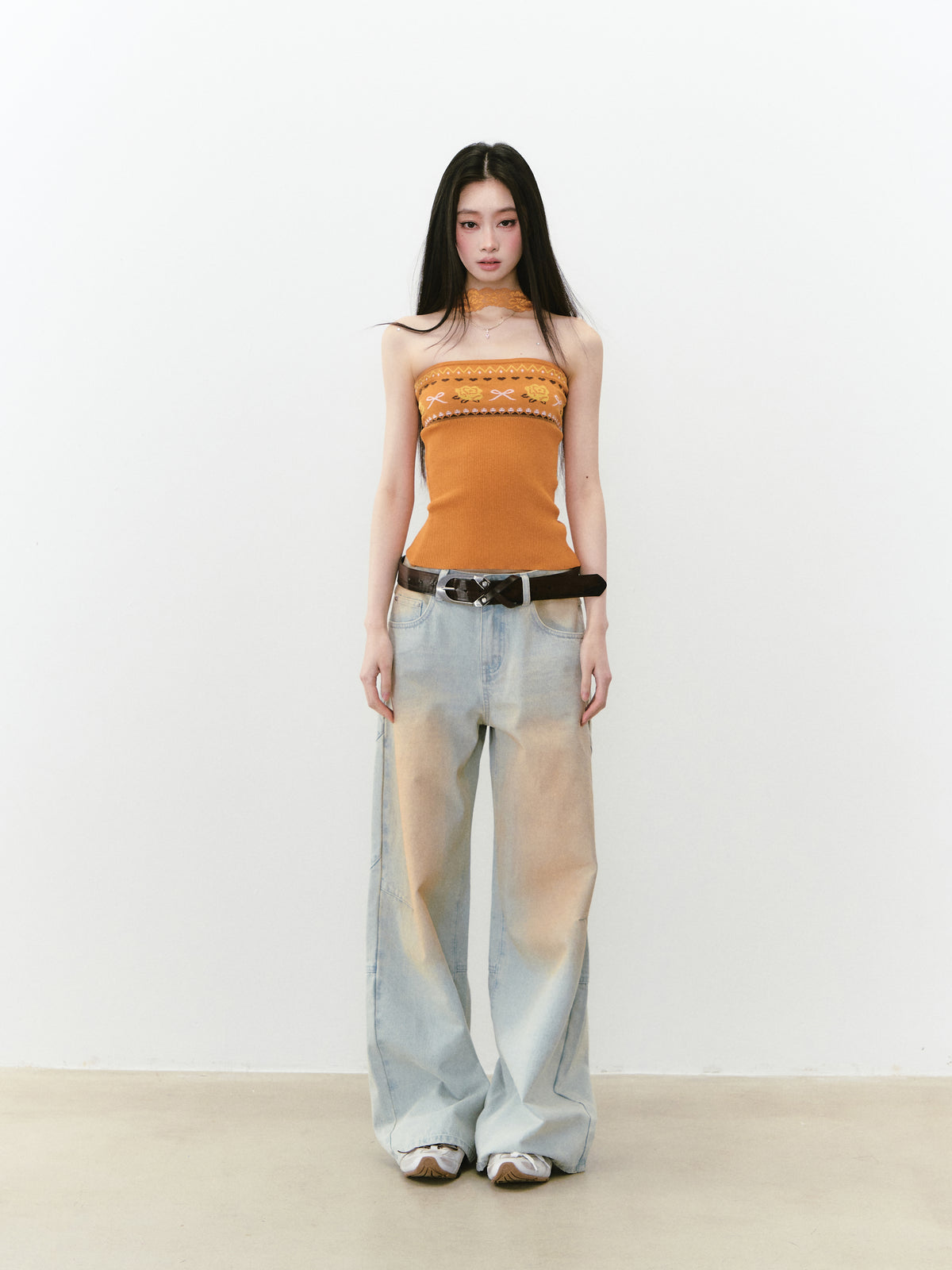 VIA PITTI [Best Seller] VIABK290 Woolen flower lace vest (2color)