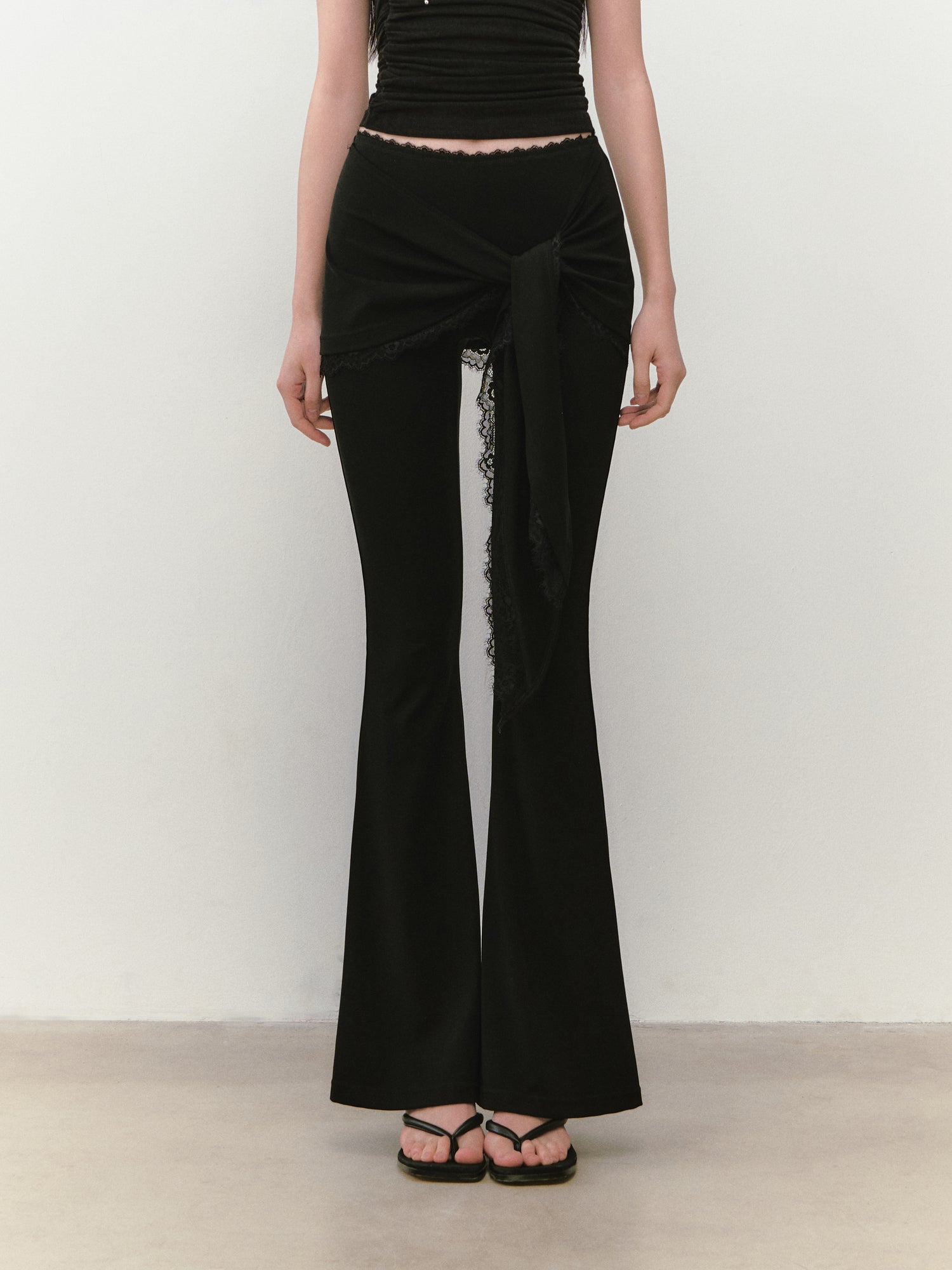 VIA PITTI VIABP354 Lace patchwork strap slim fit pants