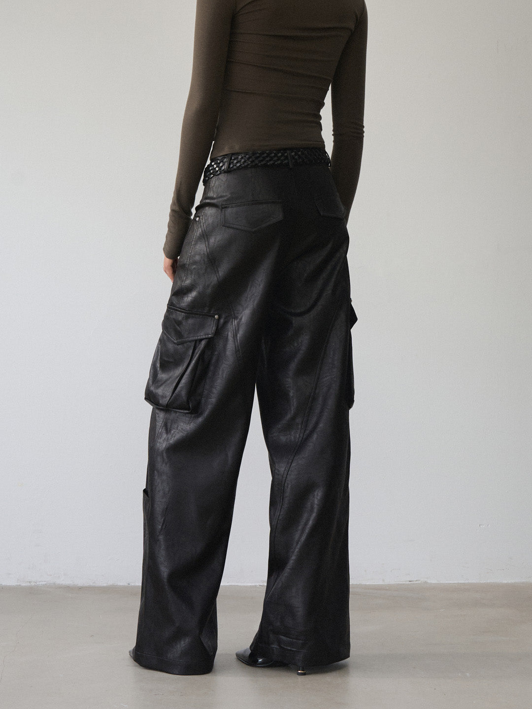 VIA PITTI VIABP482 Large pocket workwear wide leg pants