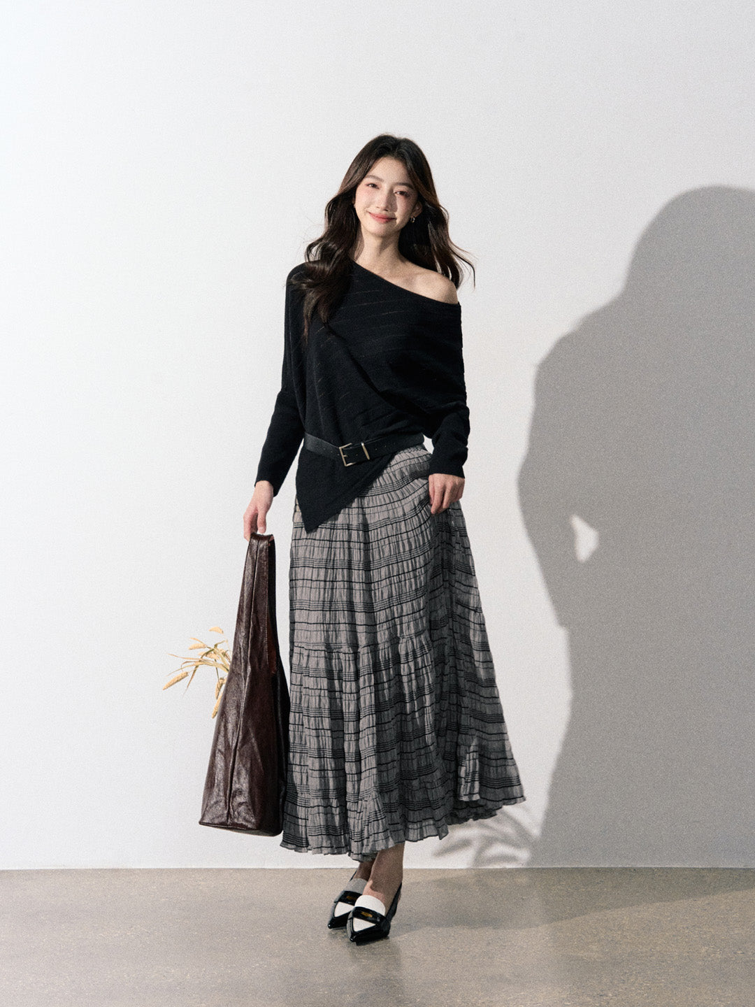 Lafreedom LAF350906&amp;LAF350907 Lazy style loose off shoulder top +skirt set