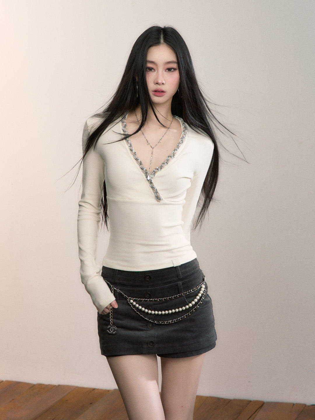 VIA PITTI VIADTP695 Ribbon splicing V-neck base long sleeved top