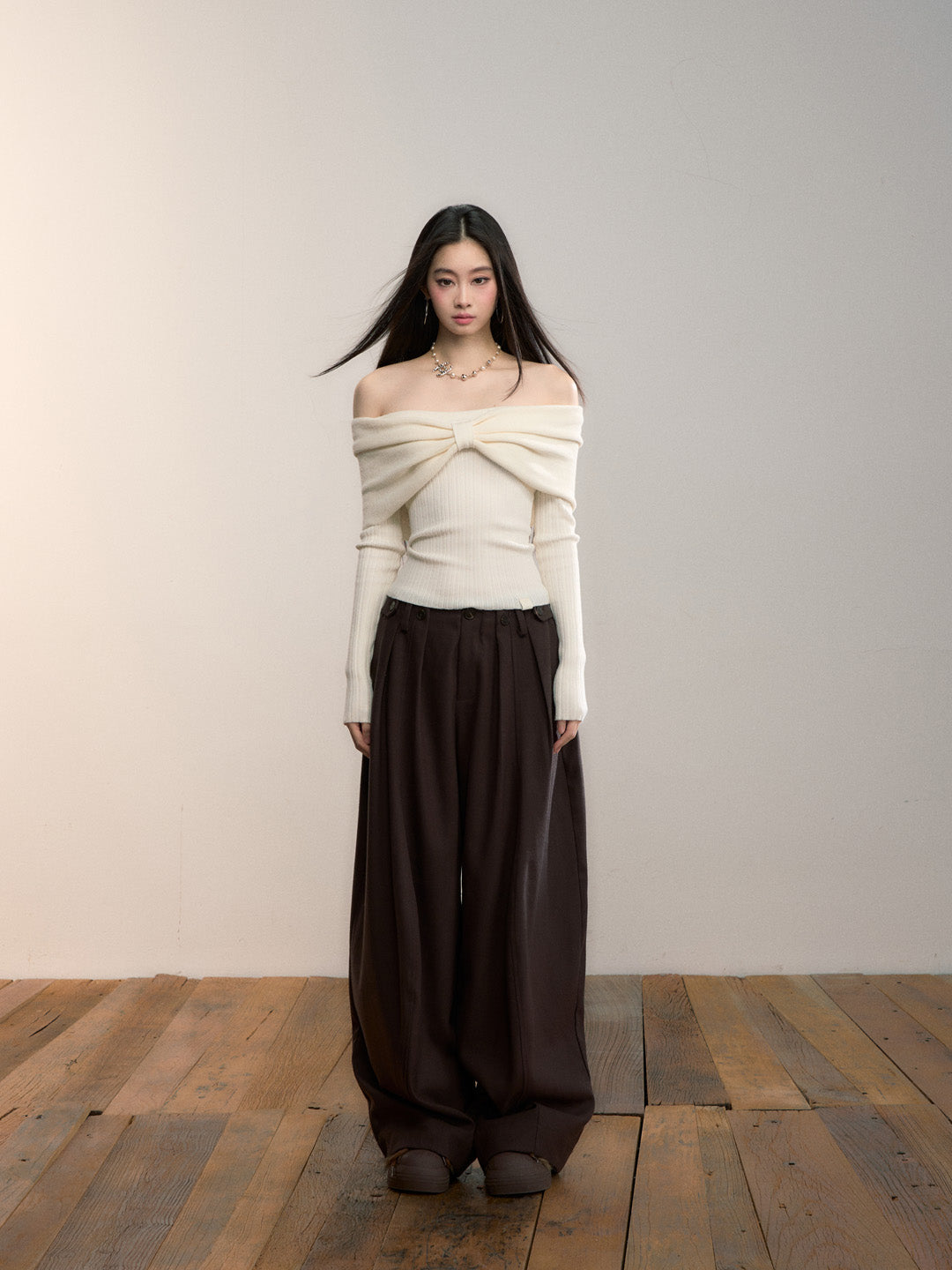 VIA PITTI VIADK714 Large bow off shoulder woolen top