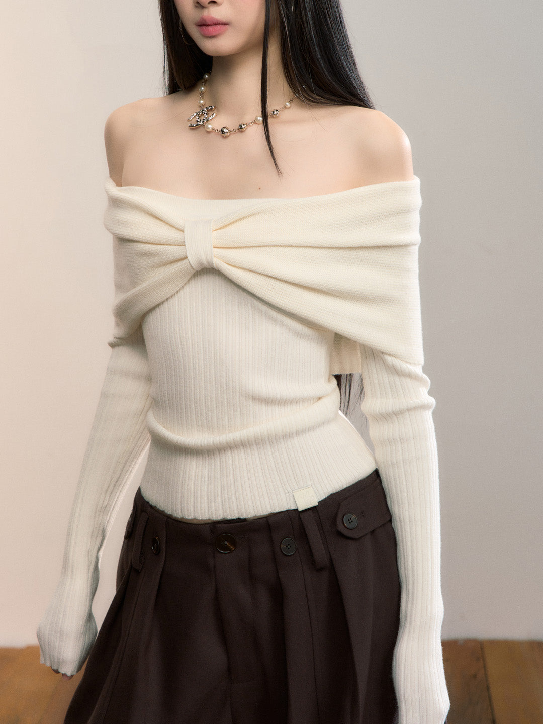 VIA PITTI VIADK714 Large bow off shoulder woolen top