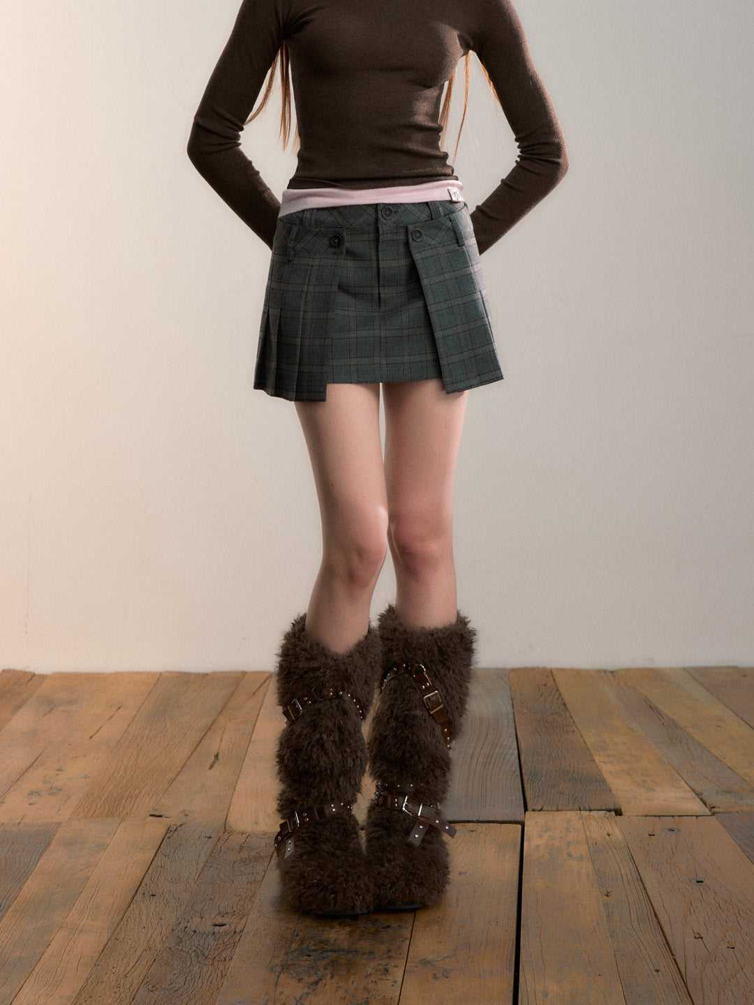 VIA PITTI VIADS703 Irregular button design skirt