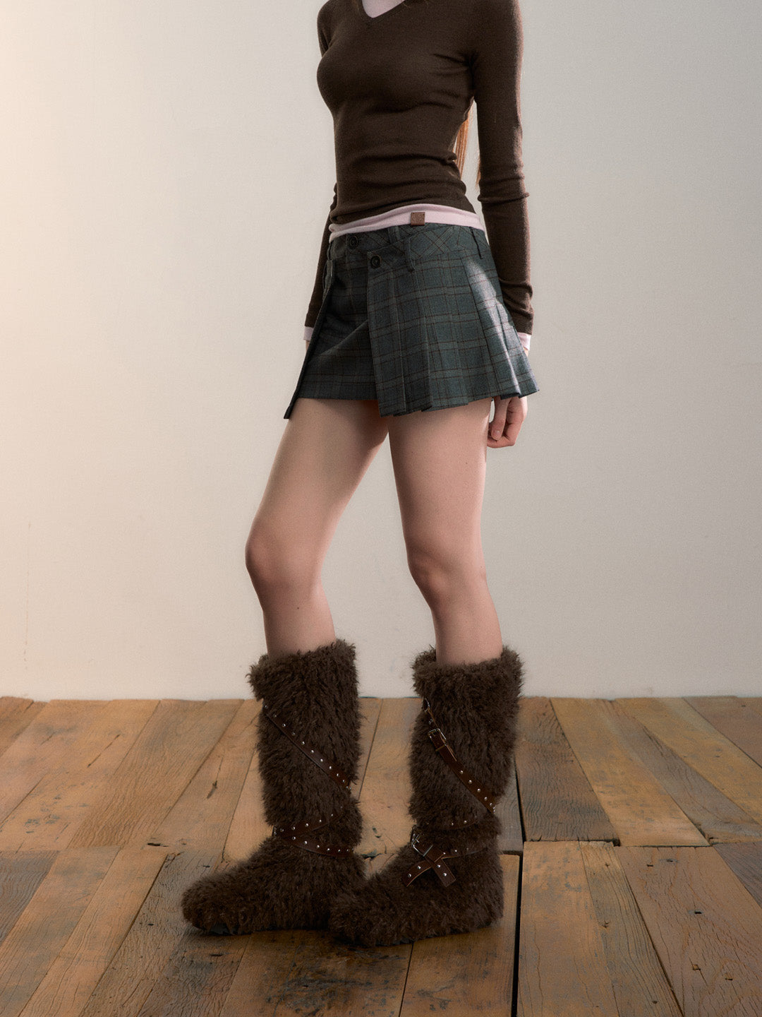 VIA PITTI VIADS703 Irregular button design skirt