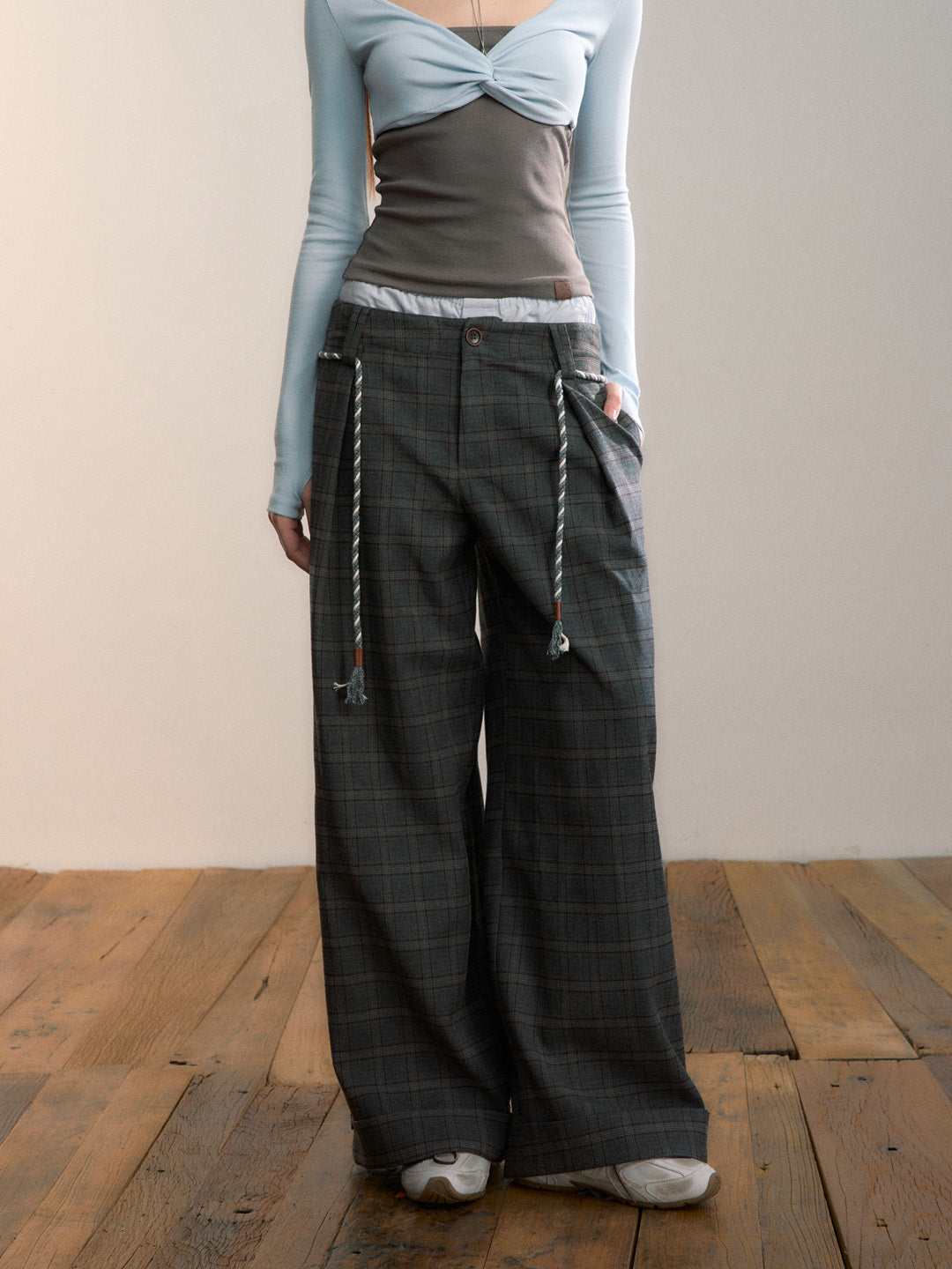VIA PITTI VIADS649 Double waisted plaid wool casual pants