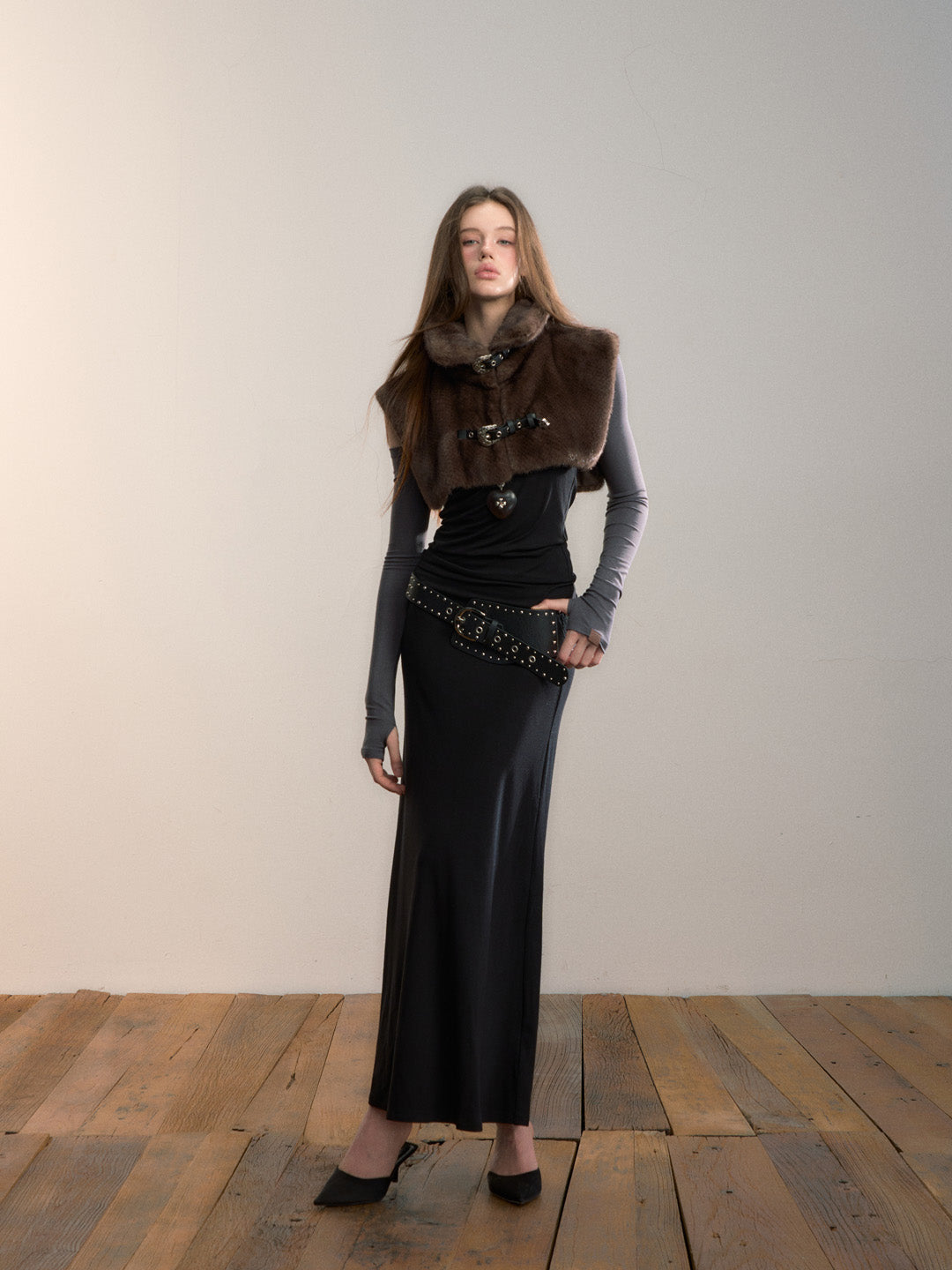 VIA PITTI VIADC679 Versatile fur shawl vest