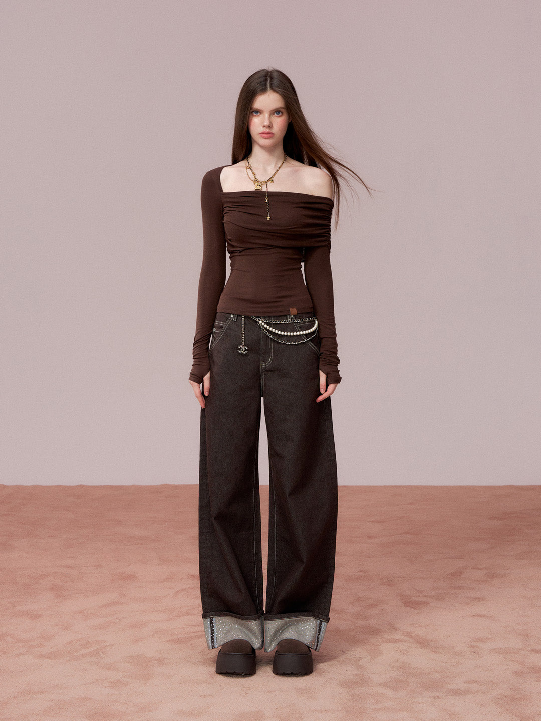 VIA PITTI VIADTP667 Irregular off shoulder long sleeved T-shirt