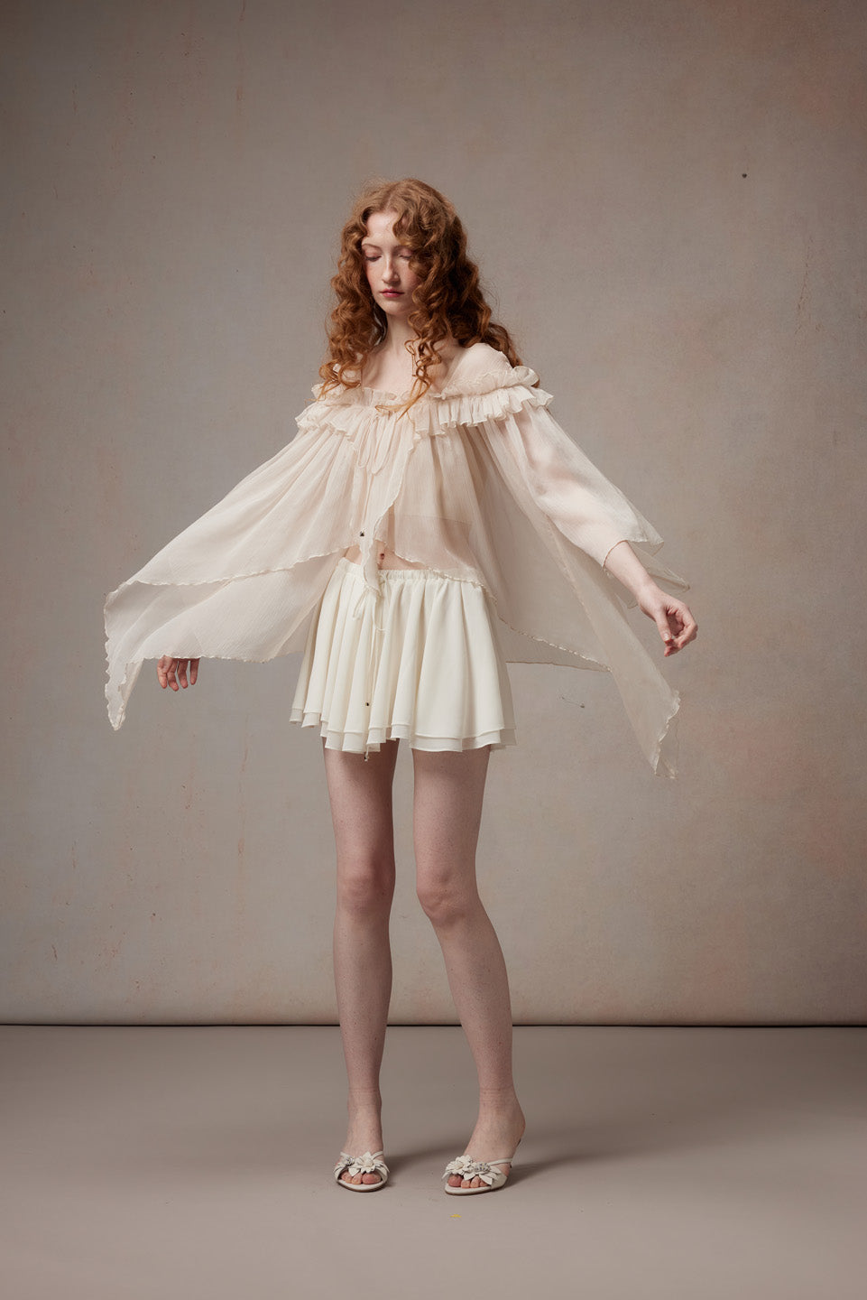 Fa Sogno FSN26PS-SHT-01-WH&amp;FSN26PS-SK-01-WH Beige Feather Dance Set