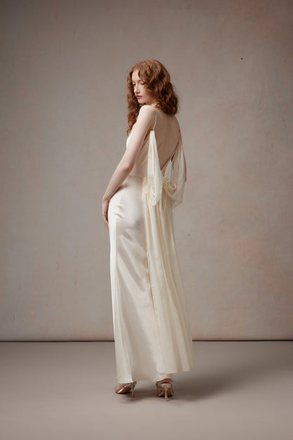 Fa Sogno FSN26SS-DR-06-WH Swinging collar and back fluttering gauze dress