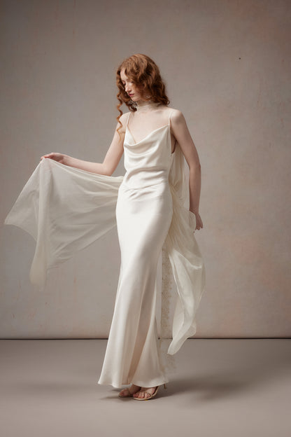 Fa Sogno FSN26SS-DR-06-WH Swinging collar and back fluttering gauze dress