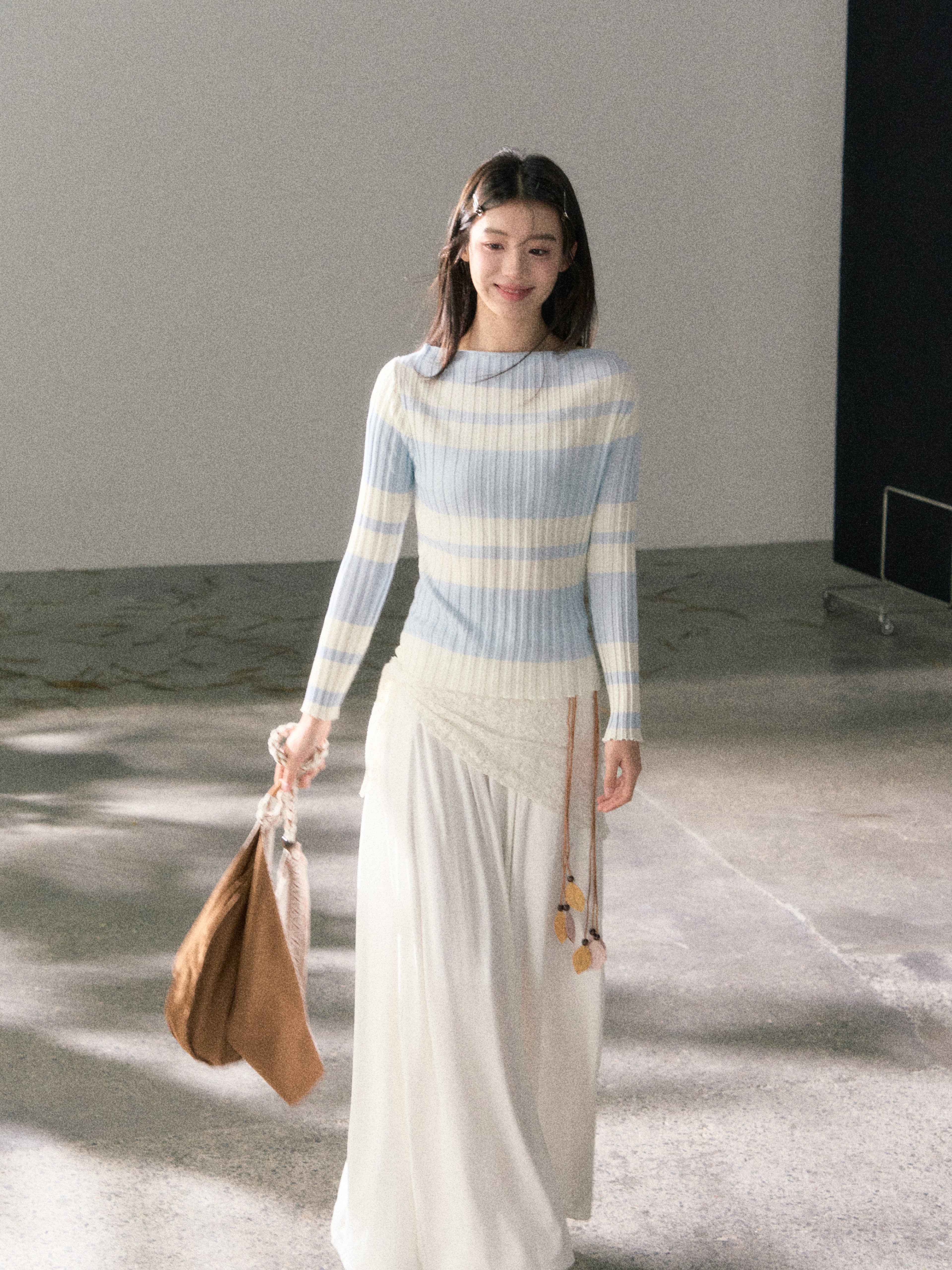 Lafreedom LAF360101 Clear and slim fit bright color striped knitted top