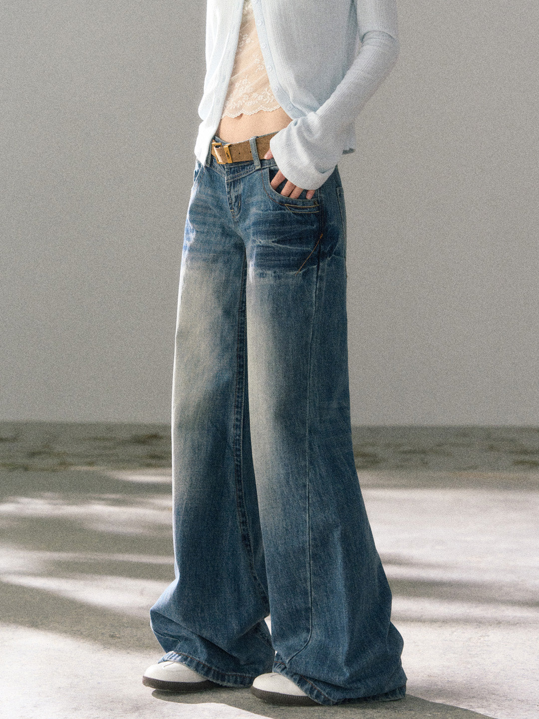 Lafreedom LAF360110 Retro low waisted slightly flared jeans