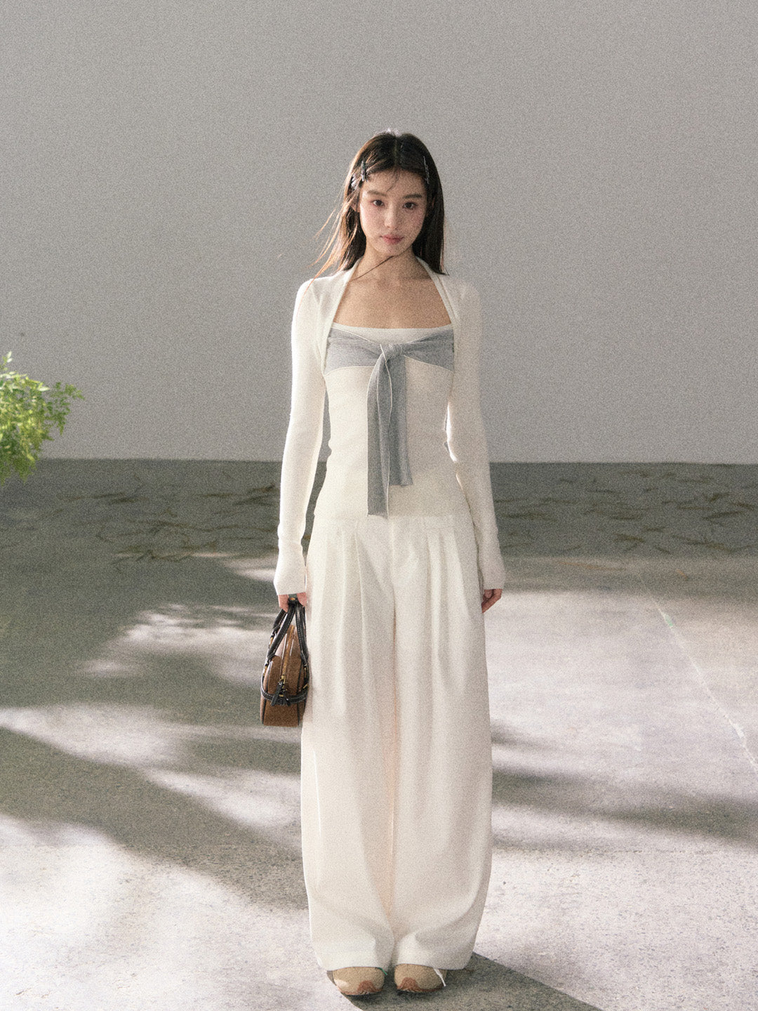 Lafreedom LAF360106 Pleated design white loose casual pants