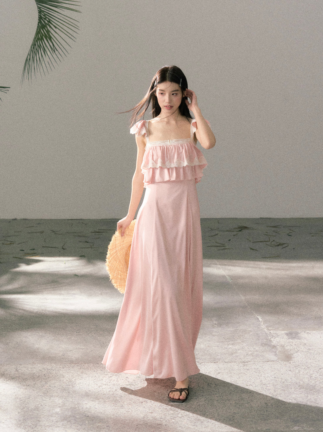 Lafreedom LAF360405 Pure desire lace ruffle edge slimming dress