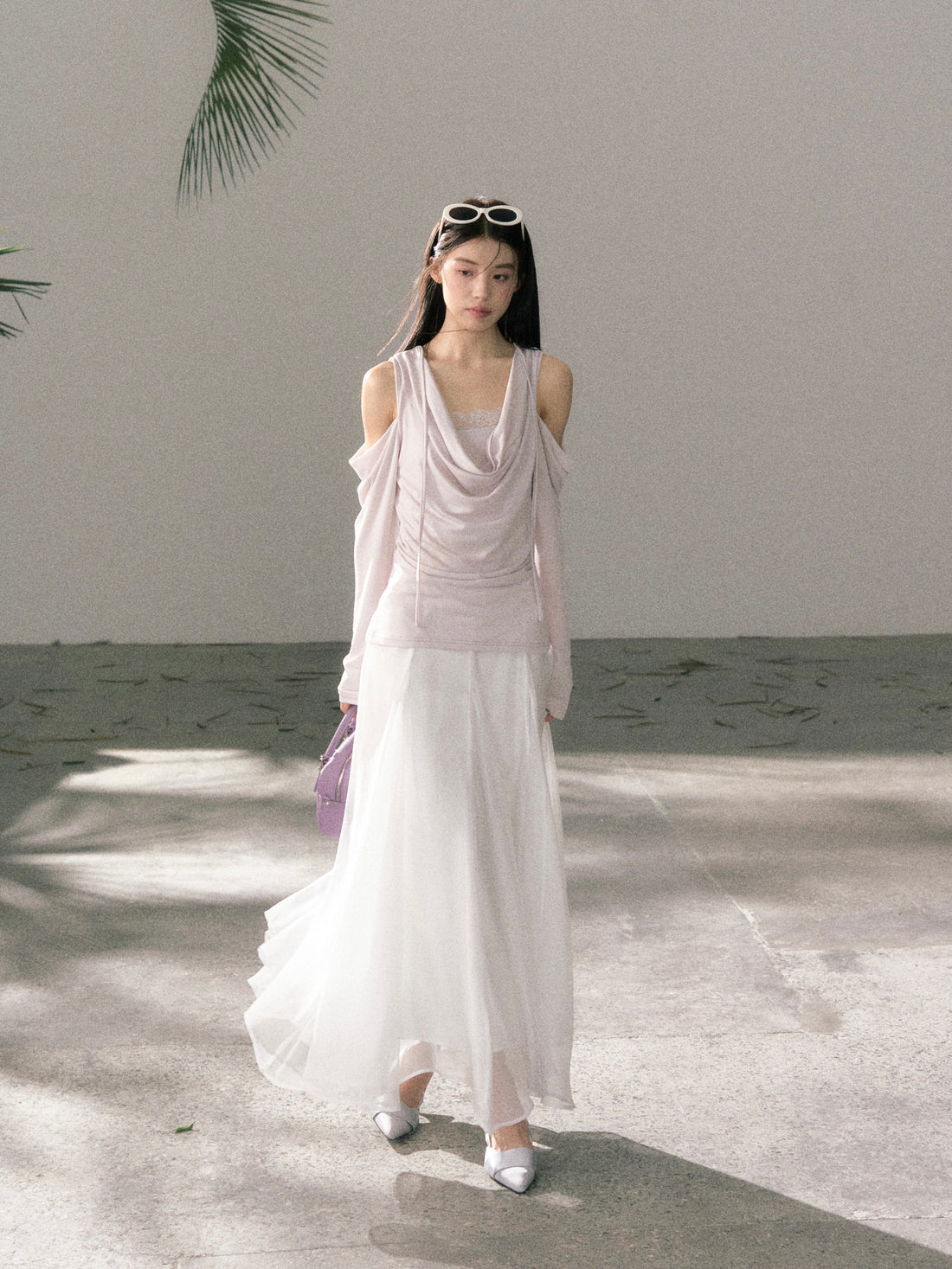 Lafreedom LAF360413 Off shoulder lace collar knit top