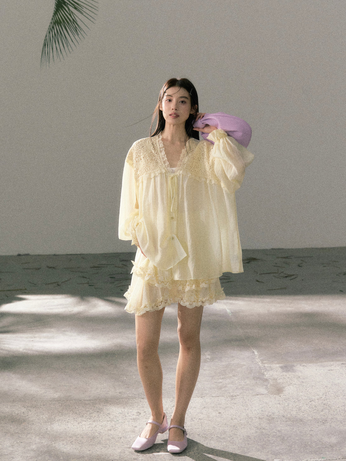 Lafreedom LAF360408&amp;LAF360409 Light yellow French hollow lace vacation style shirt + skirt